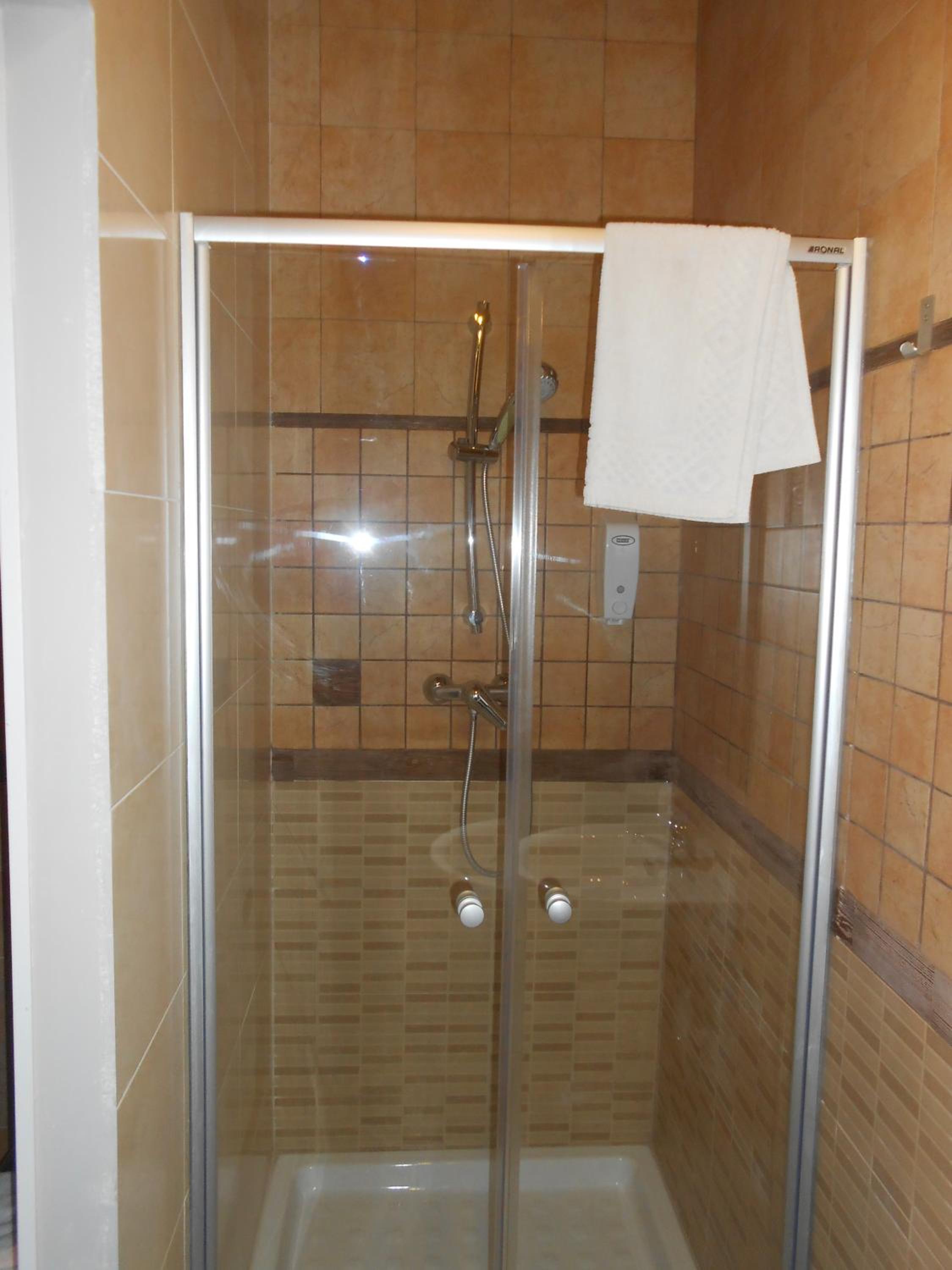 Double Room - Single Use photo 2