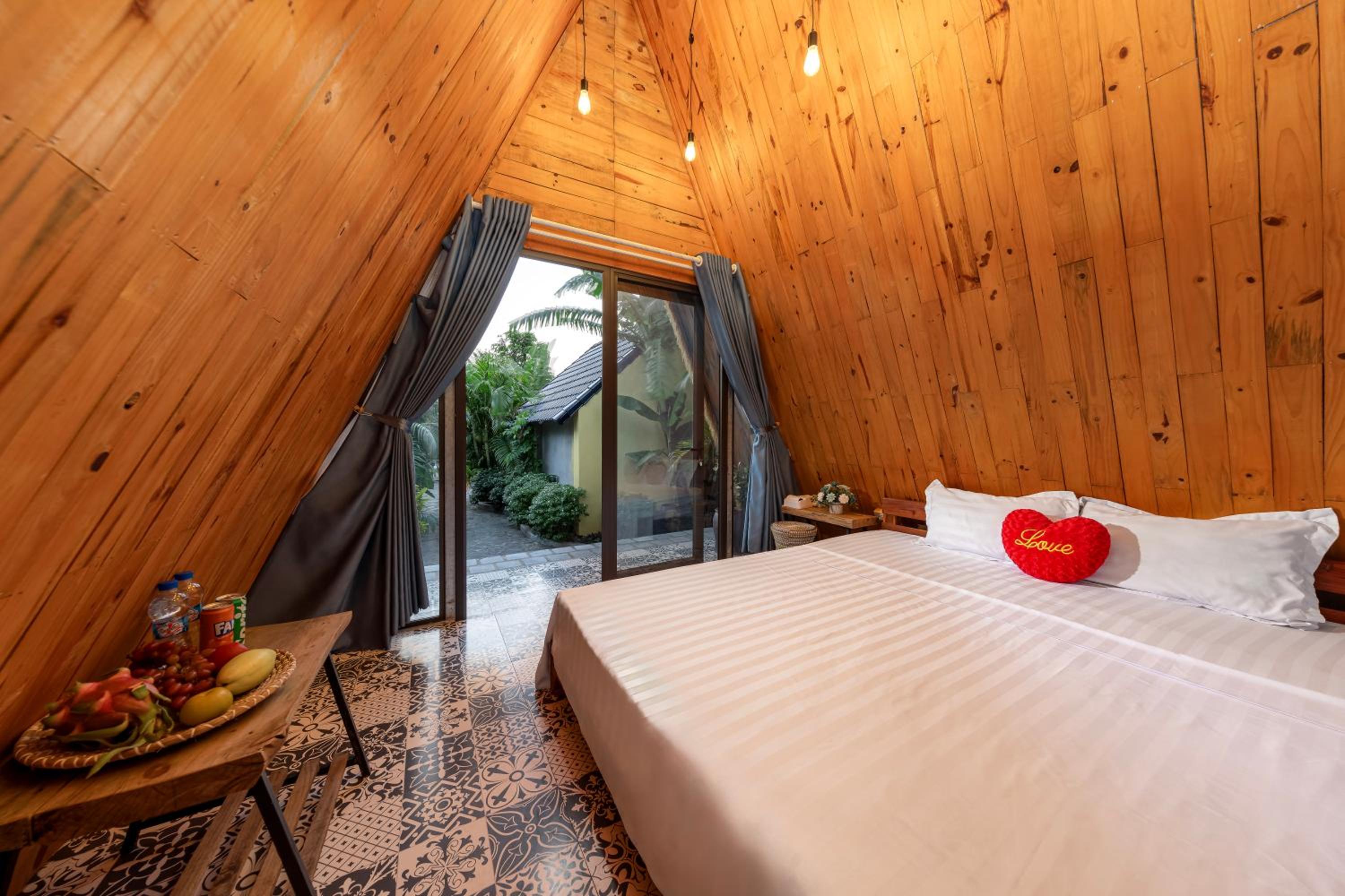 King Room with Garden View photo 2