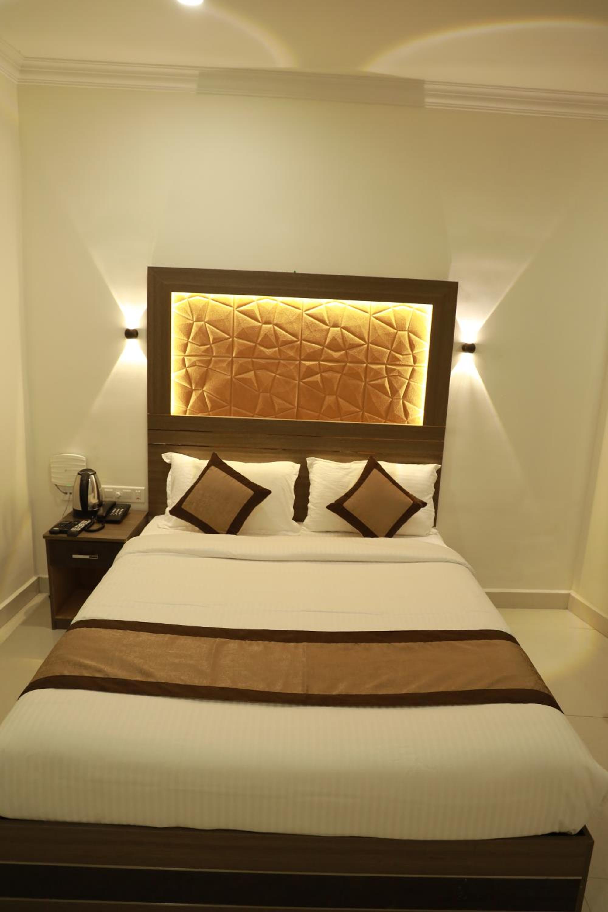 Large Double Room photo 2