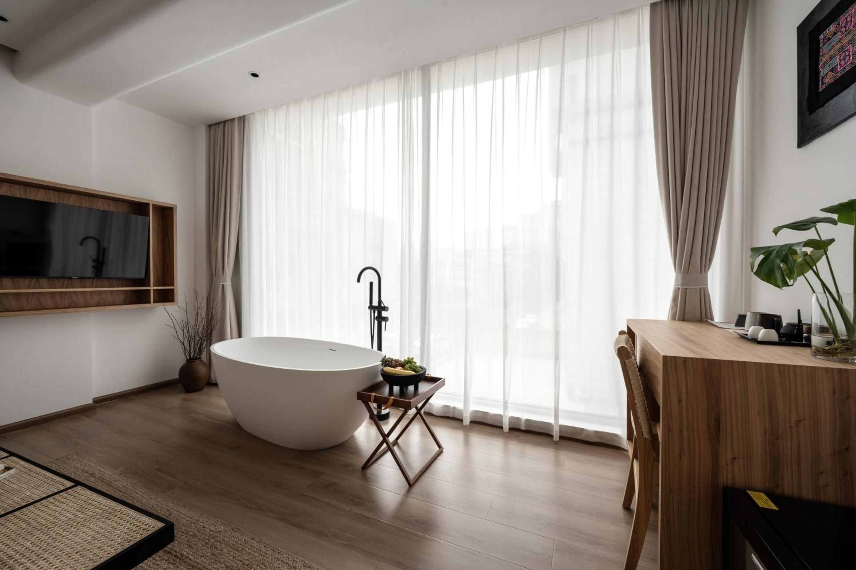 Deluxe Double Room with Bath photo 1
