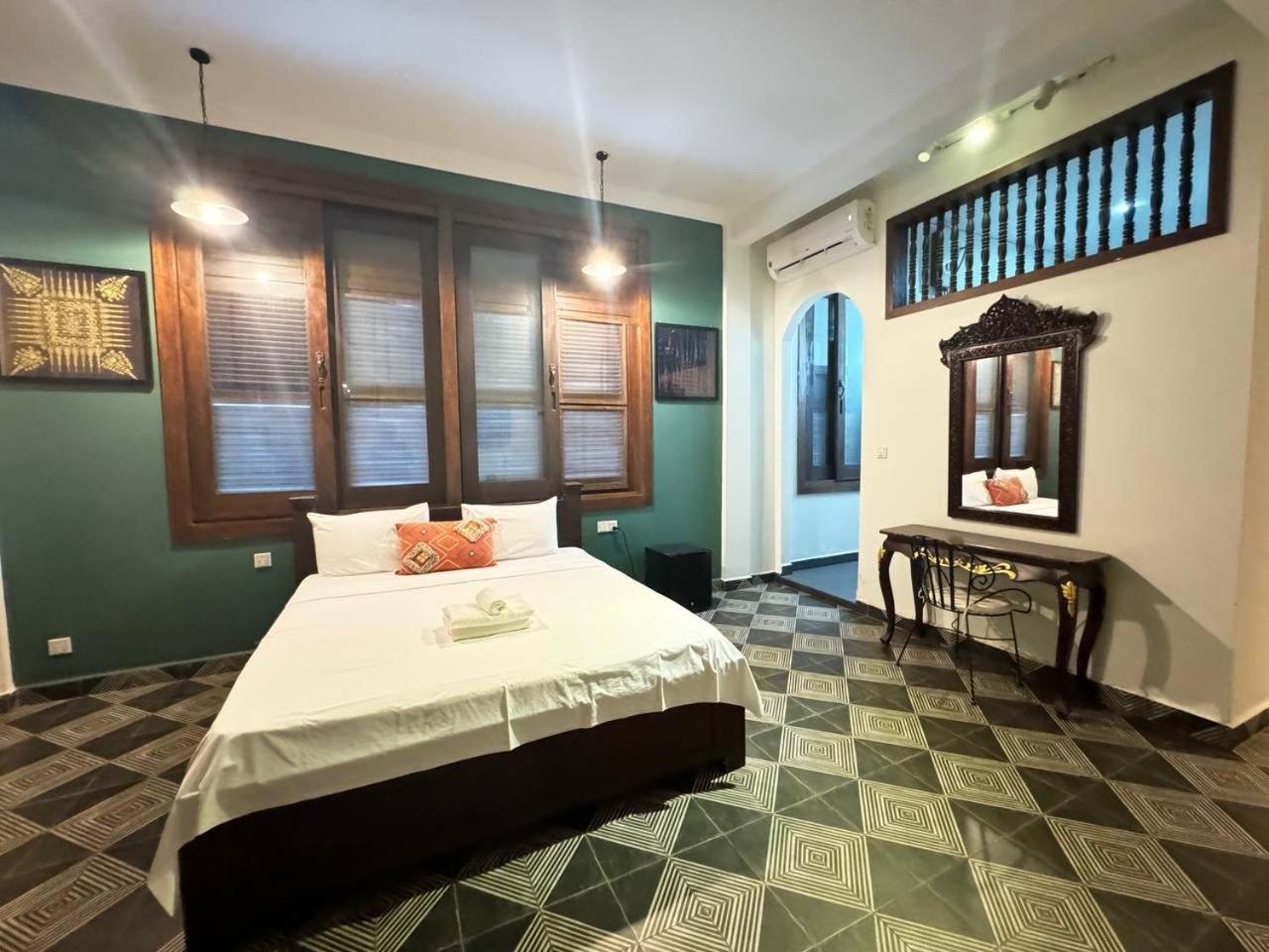 Deluxe Double Room - Photo 29