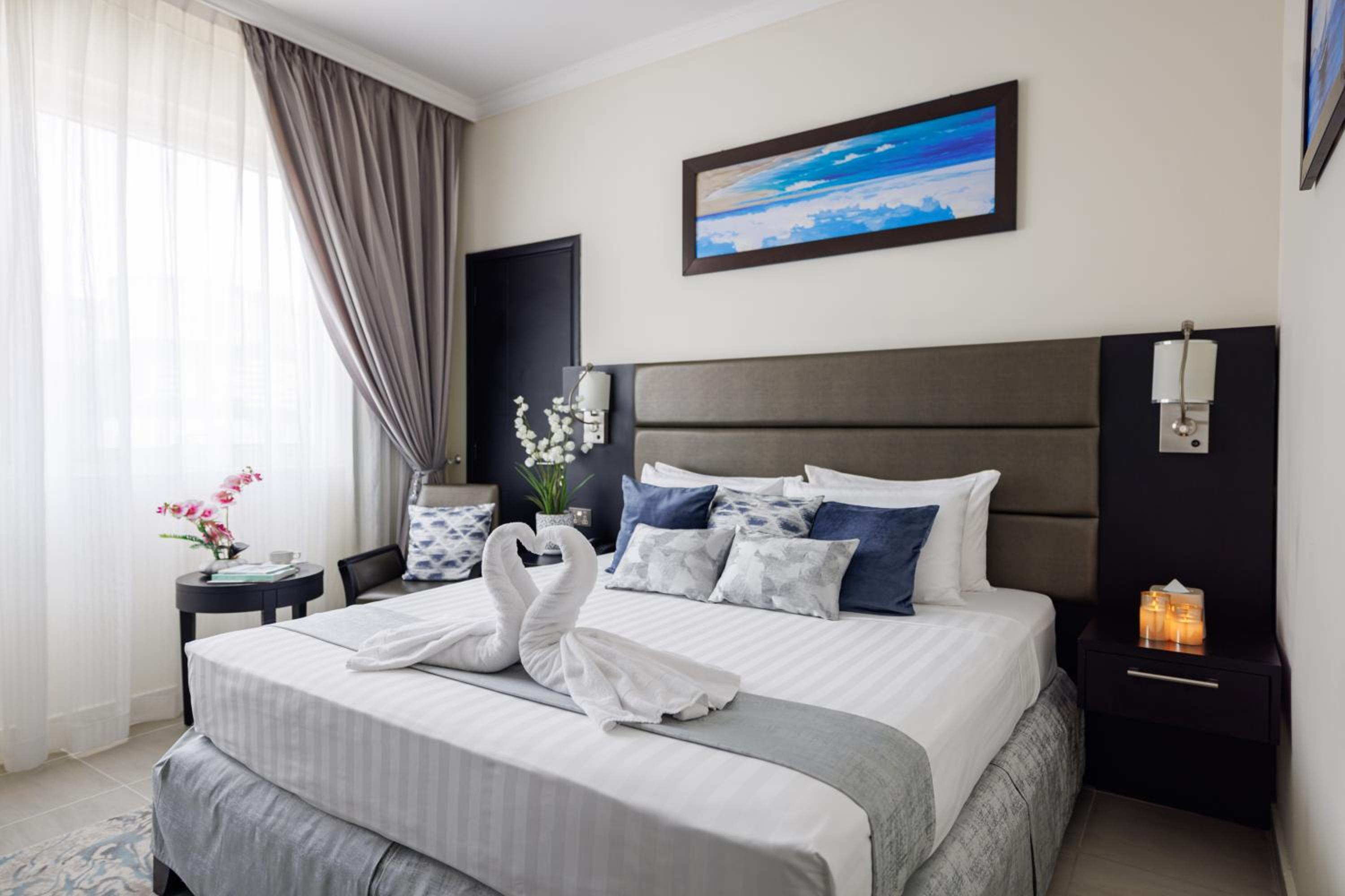 Deluxe Double or Twin Room - Photo 2