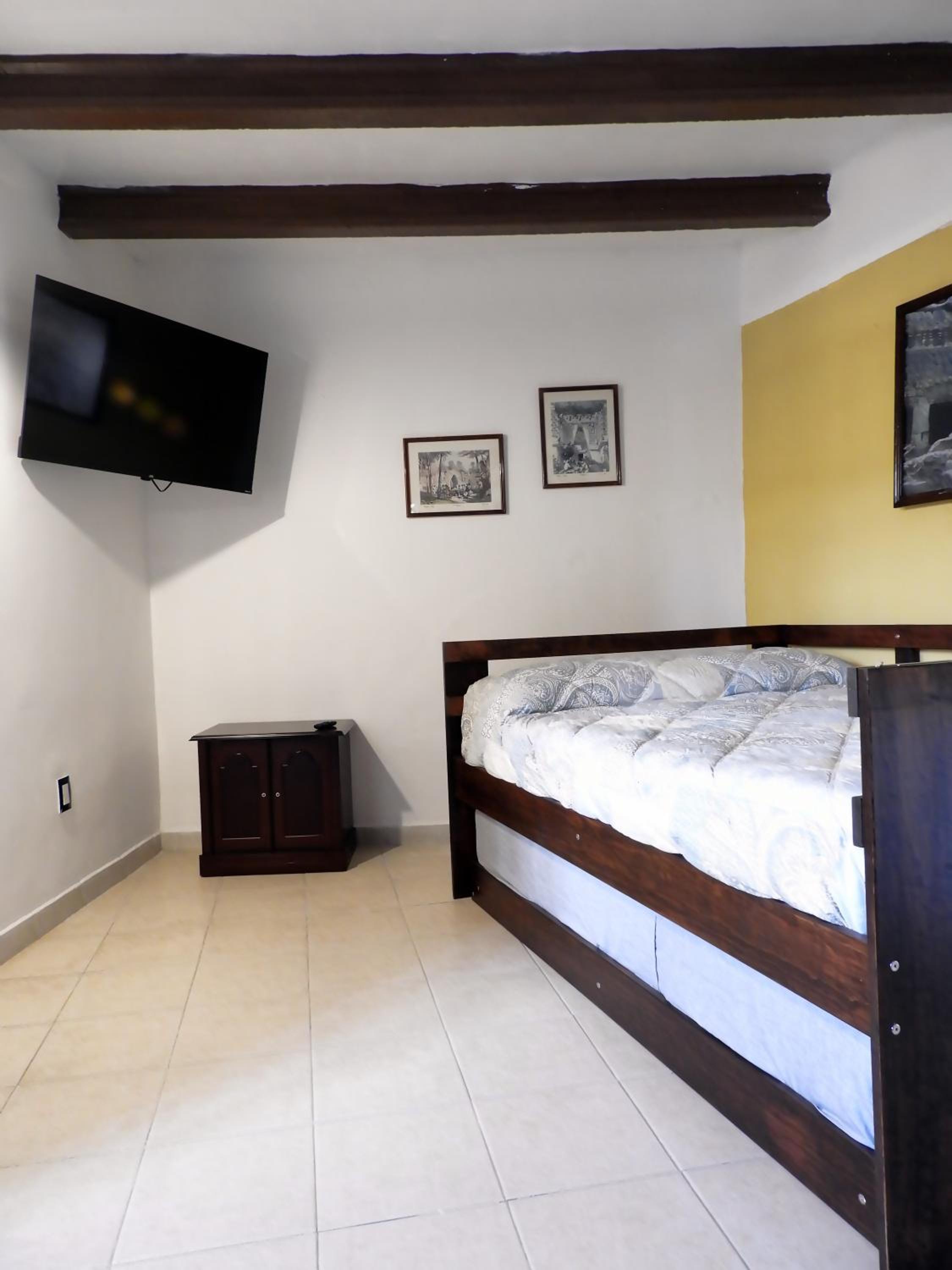 Standard Double Room photo 3