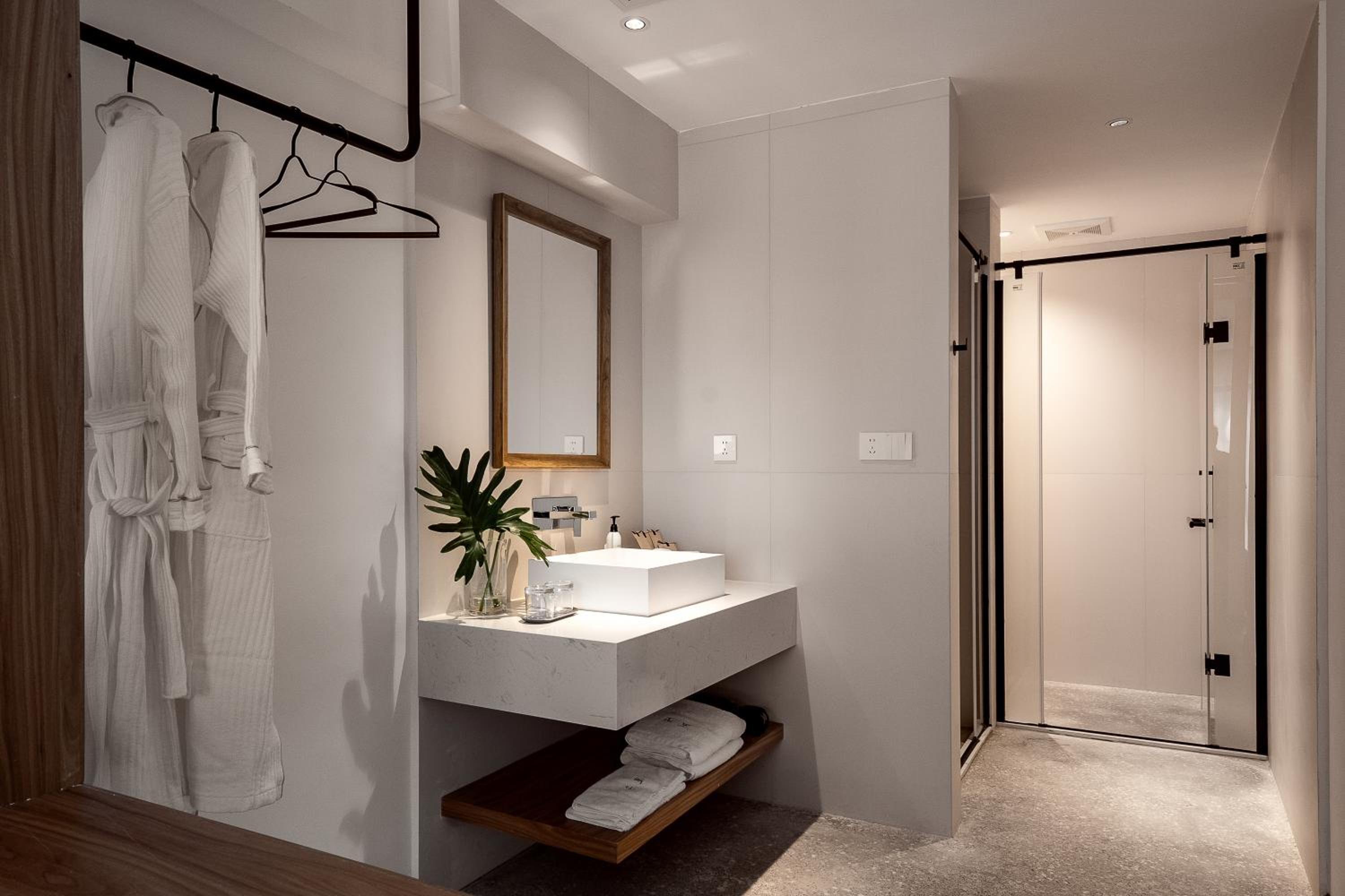 Twin Room with Balcony photo 2