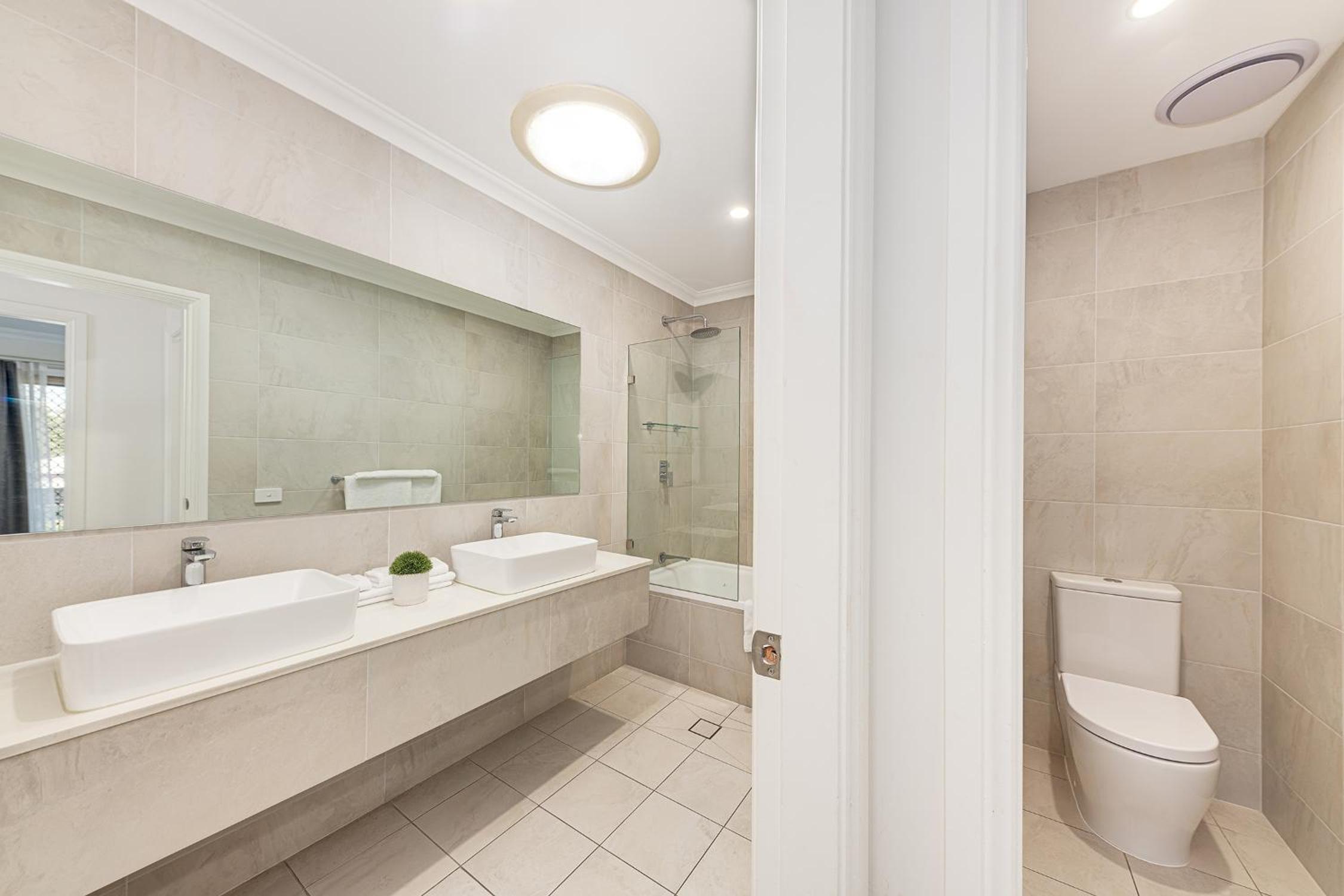 Two-Bedroom Apartment - Photo 3