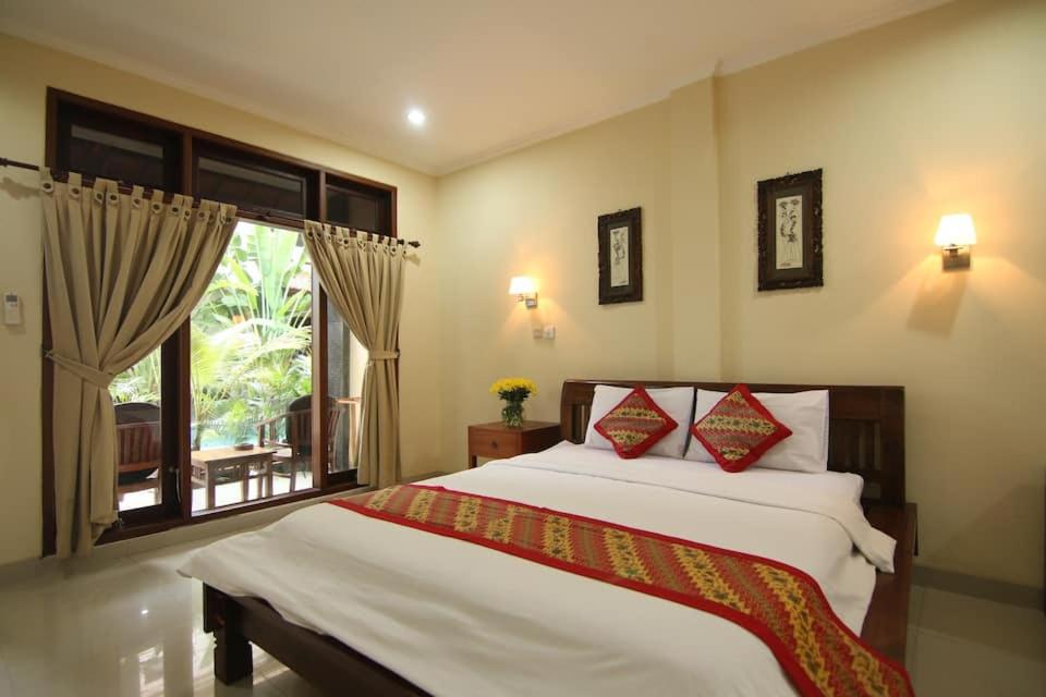 Deluxe Double or Twin Room with Pool View photo 2