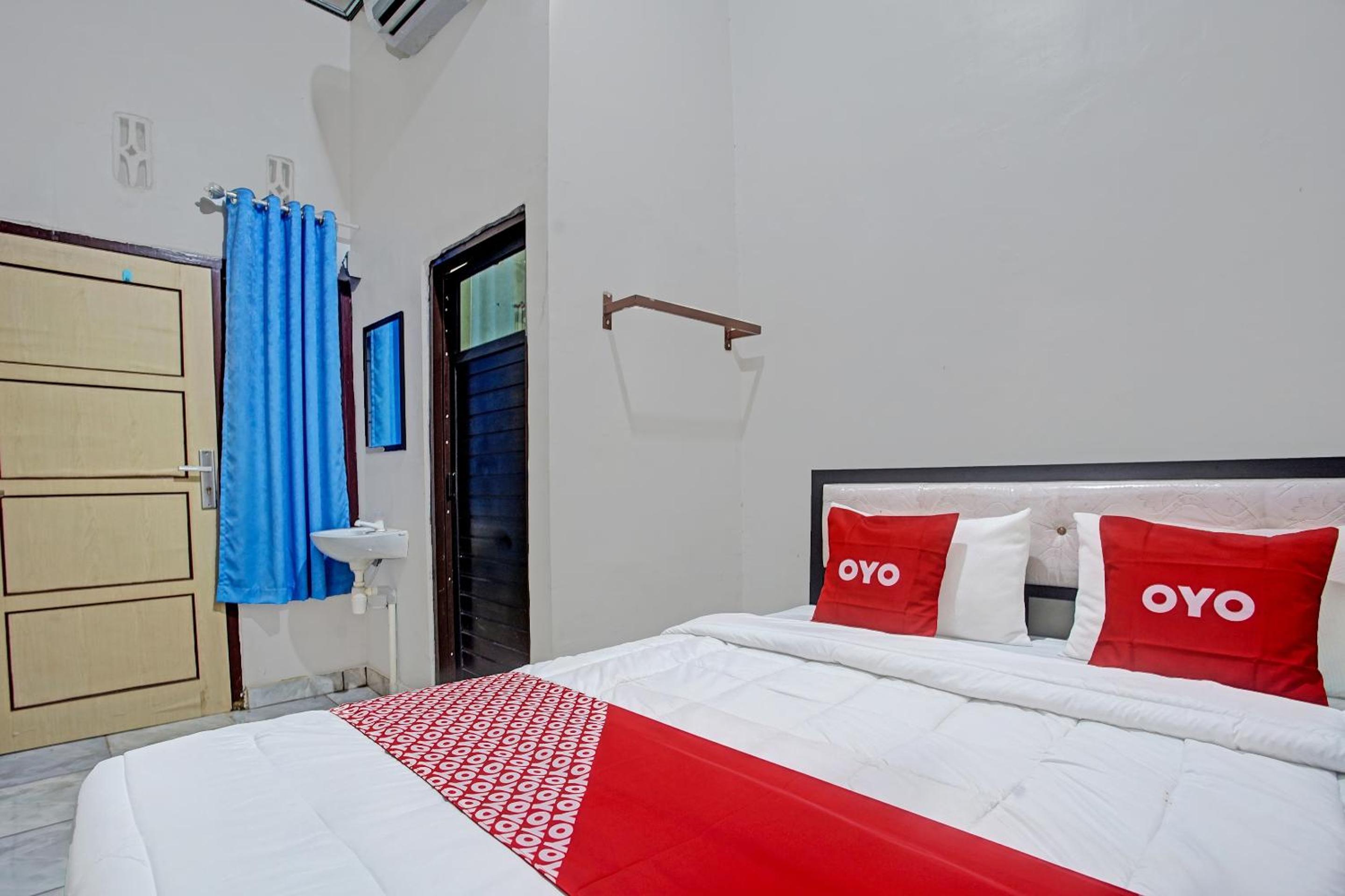 Deluxe Double Room photo 3