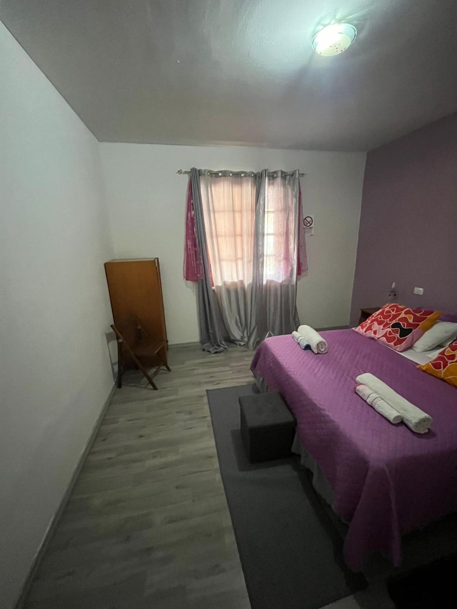 Standard Double Room With Shared Bathroom