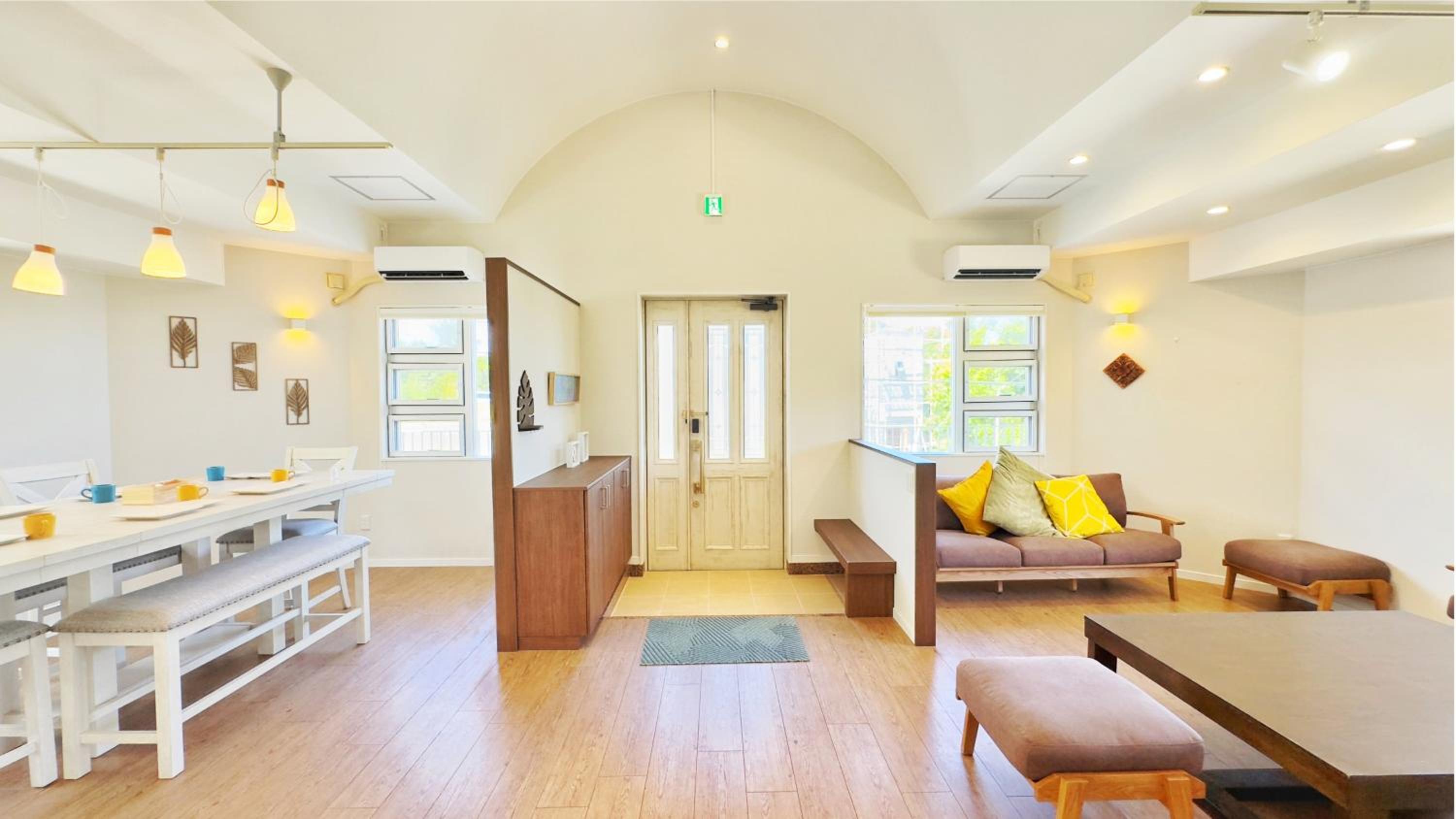 Three-Bedroom Villa photo 1