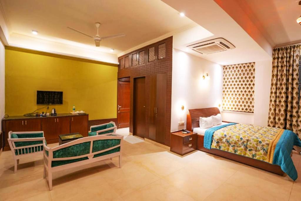 King Suite With Balcony