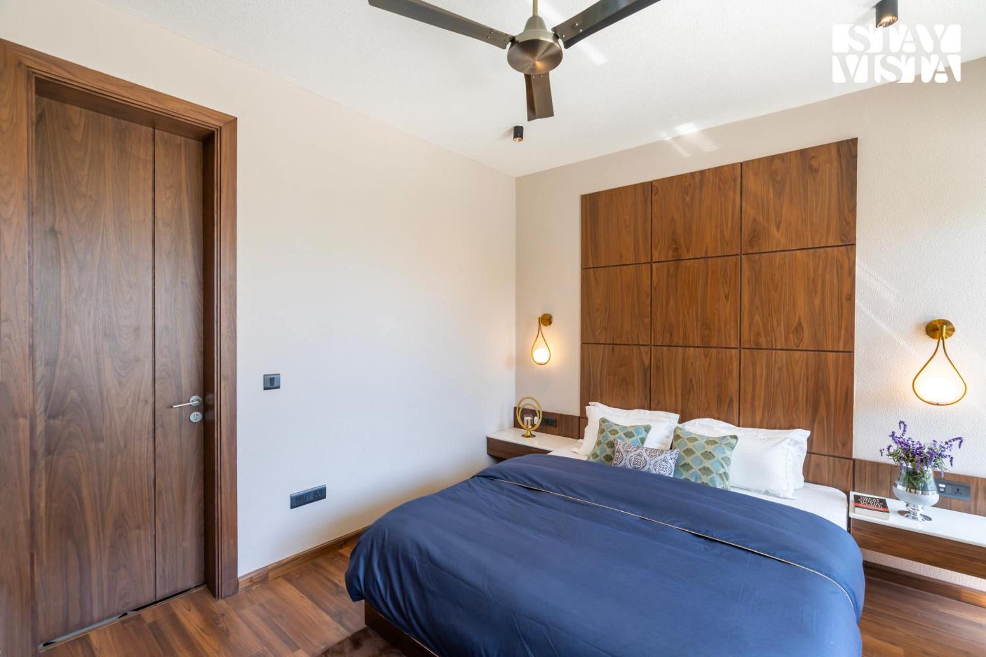Villa photo 1