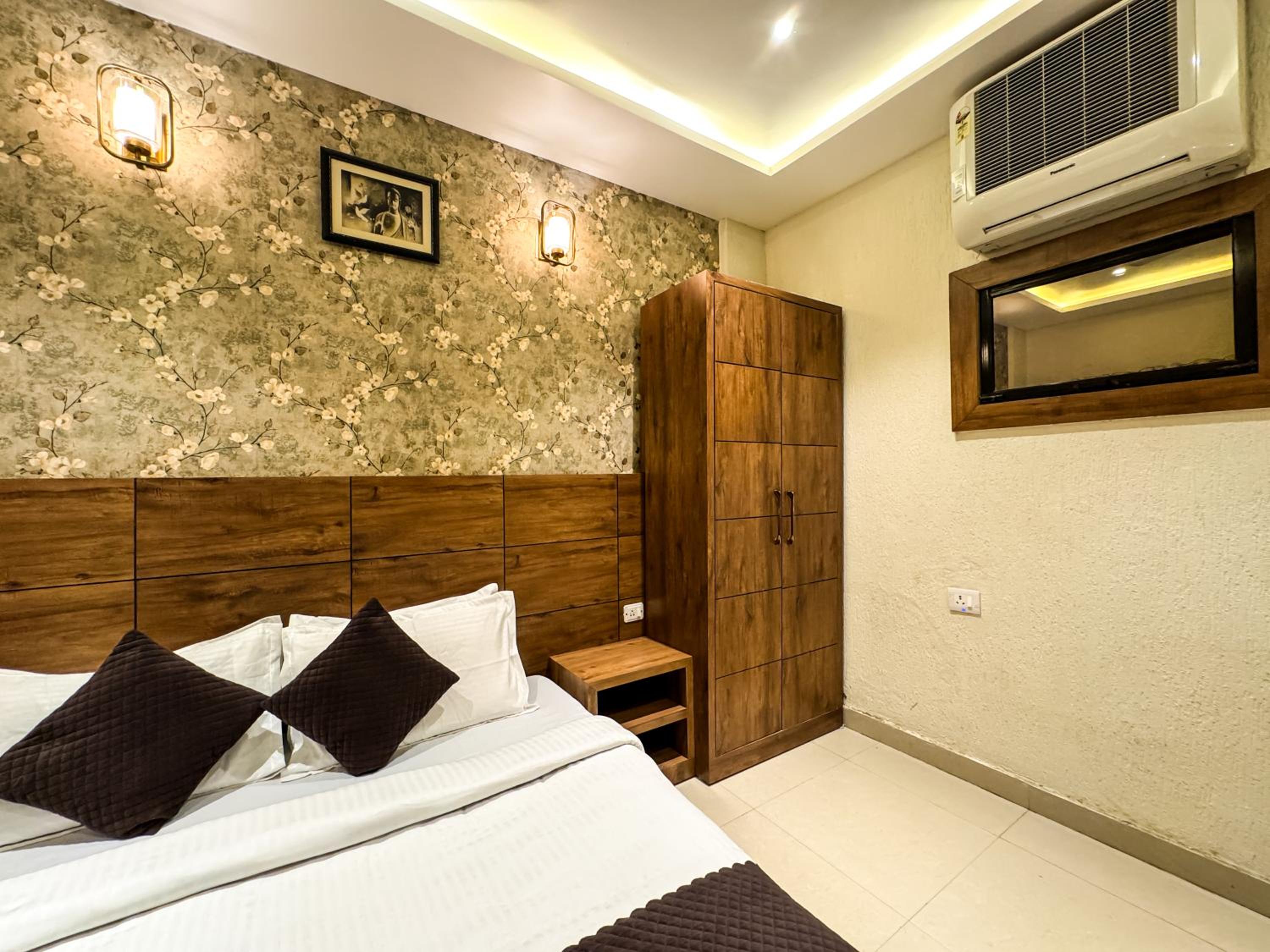 Standard Double Or Twin Room photo 3