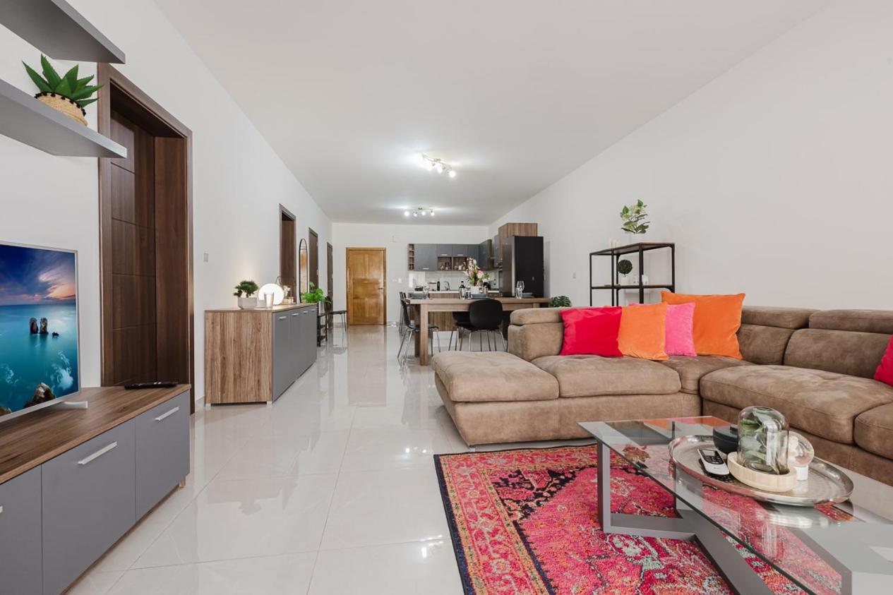 Apartment with Terrace