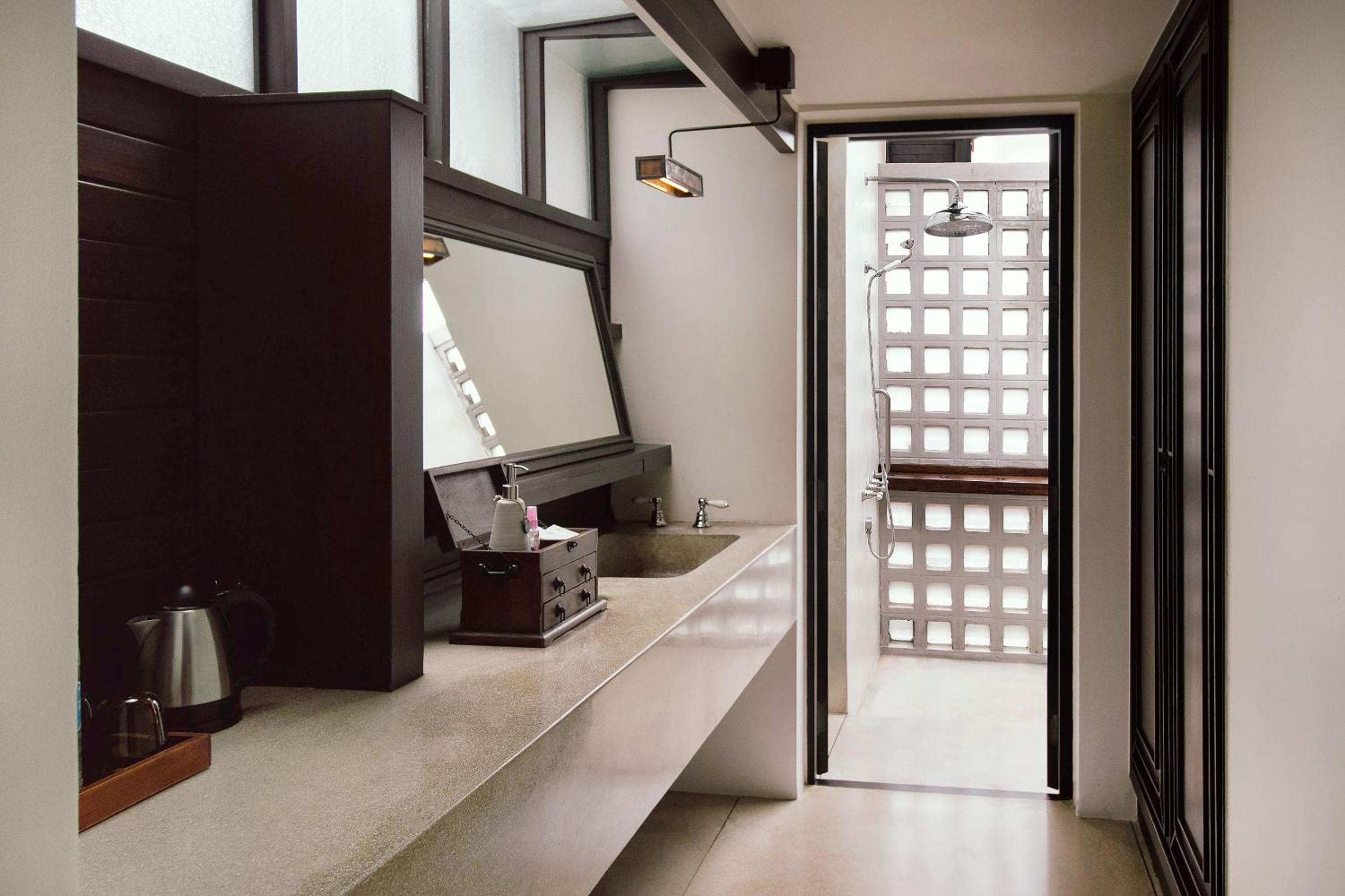 Veranda Suite King - Photo 9