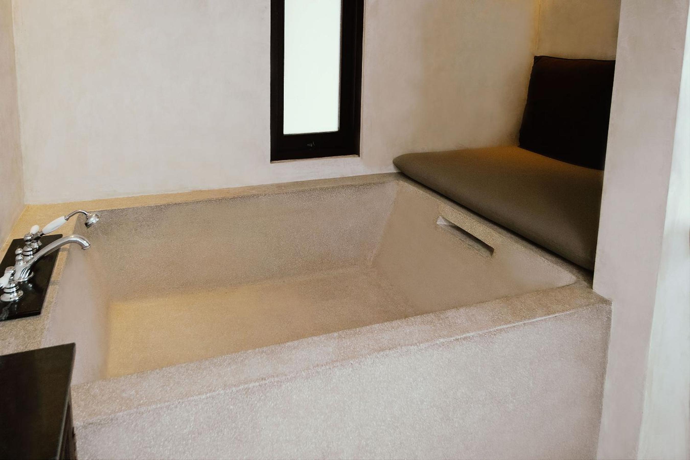 Veranda Suite King - Photo 8