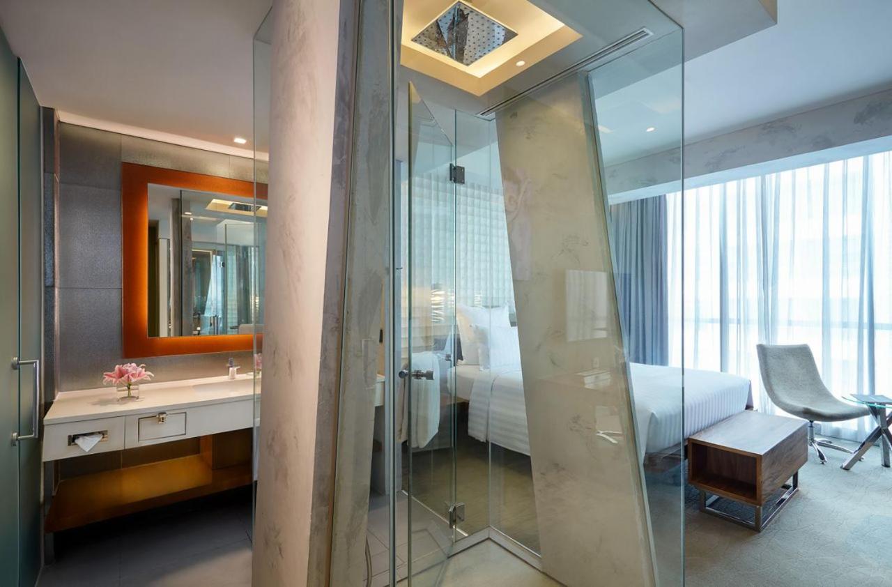 Deluxe King Room with Park View