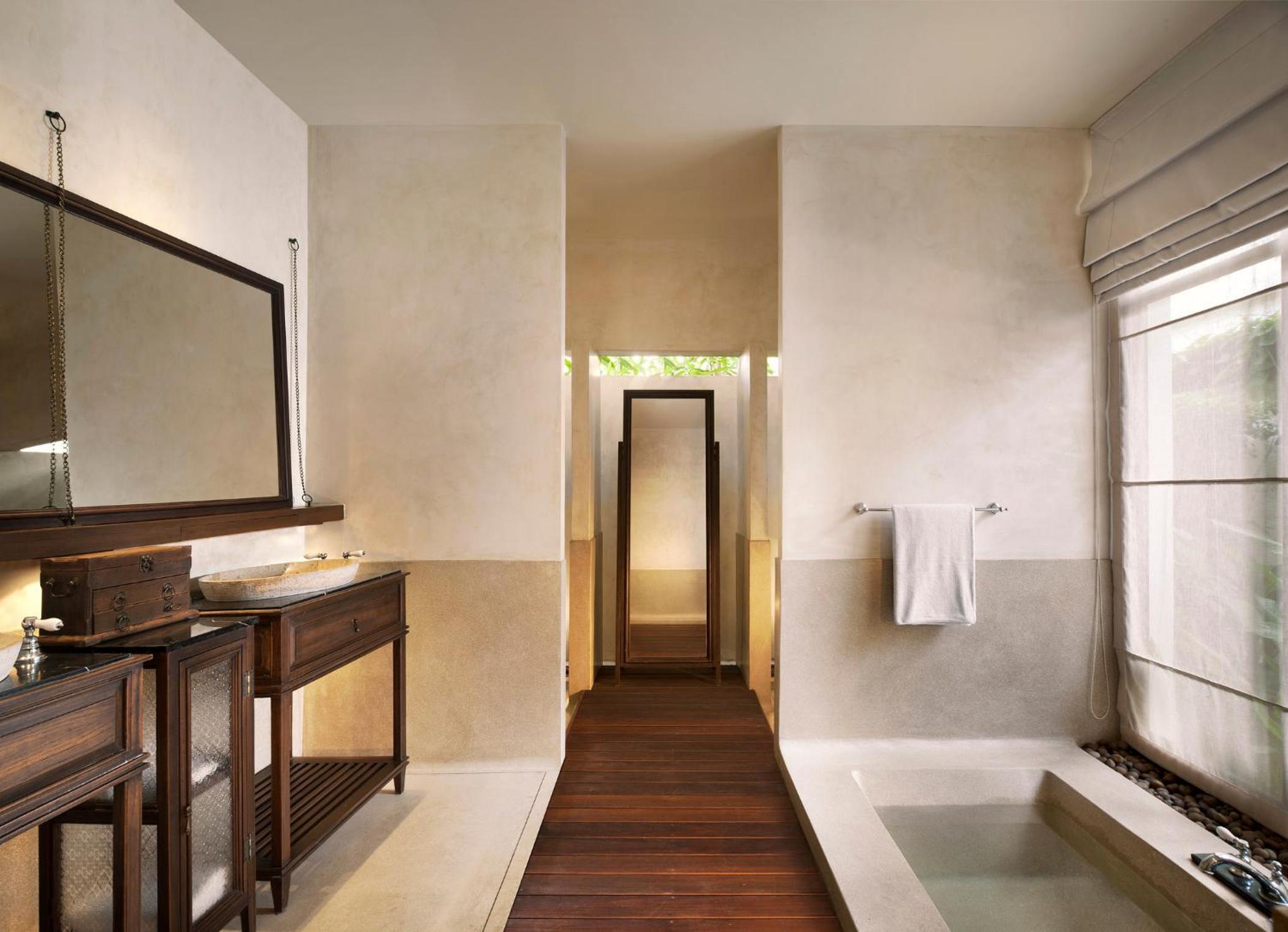 Pool Access Suite King - Photo 4