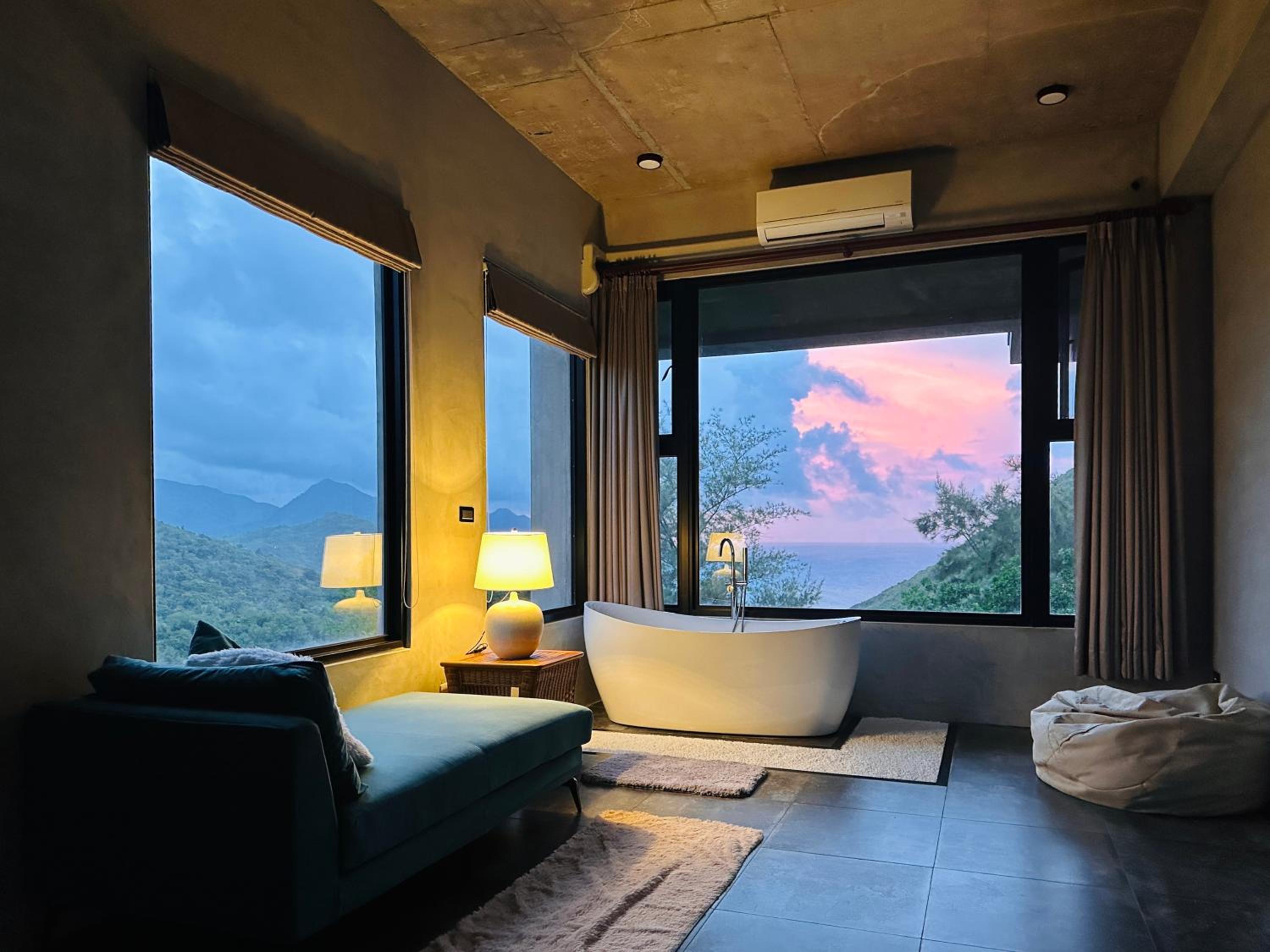 King Room with Sea View photo 1