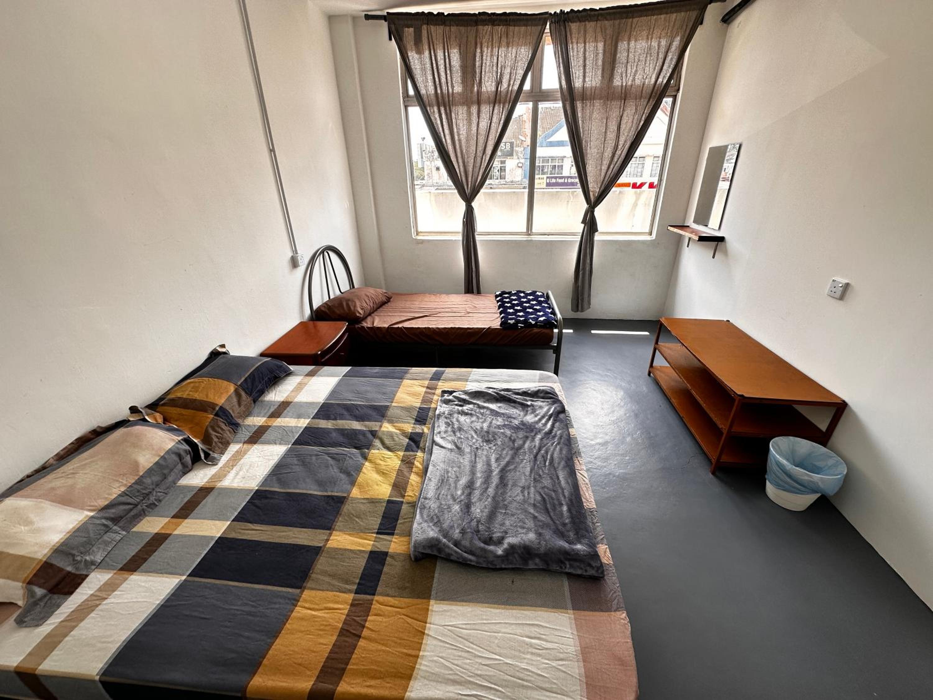 Triple Room with Shared Bathroom photo 3