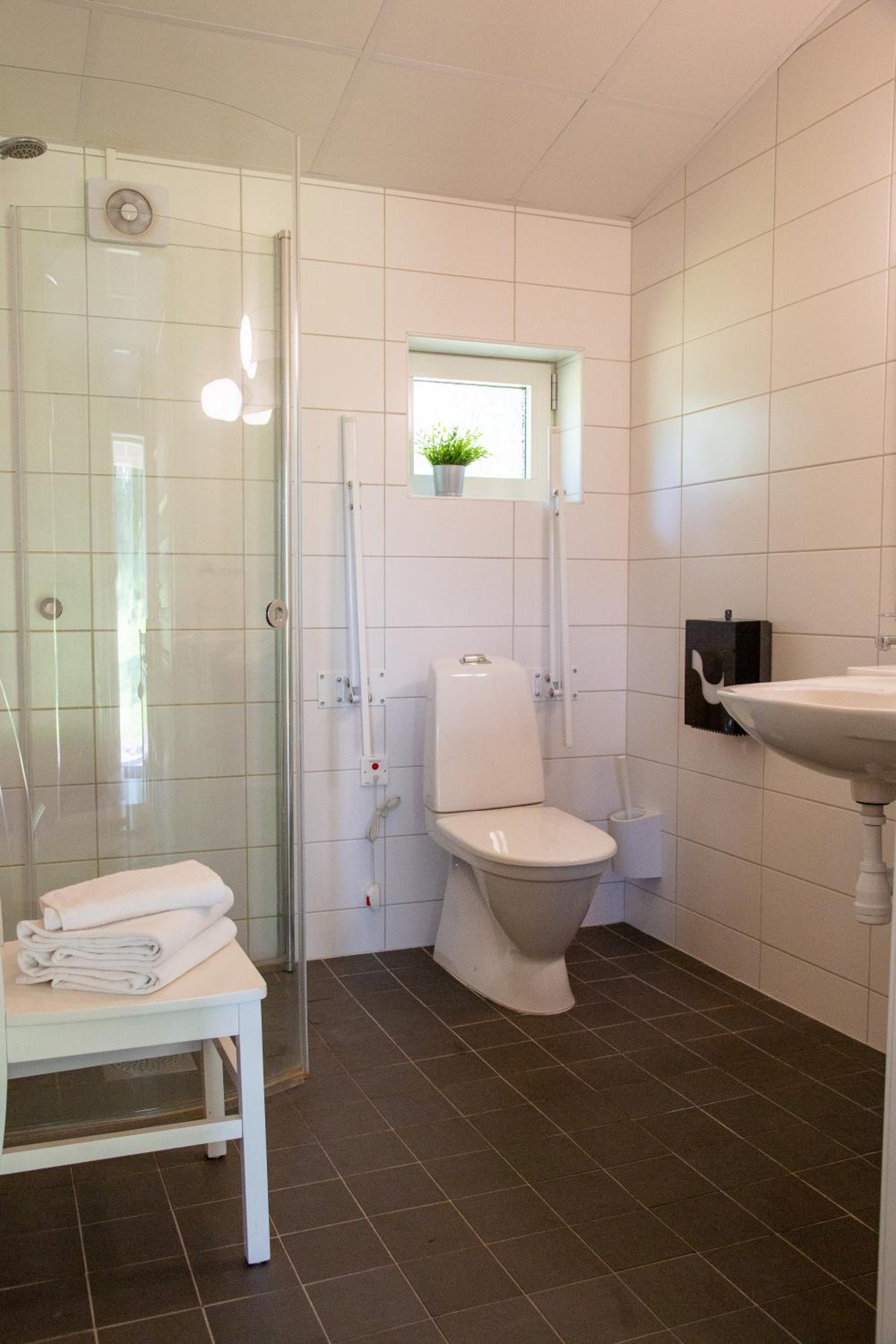 One-Bedroom Apartment - Photo 20