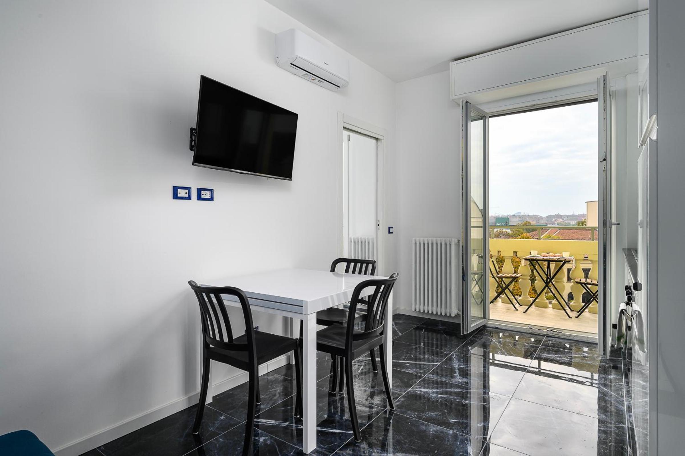 One-Bedroom Apartment