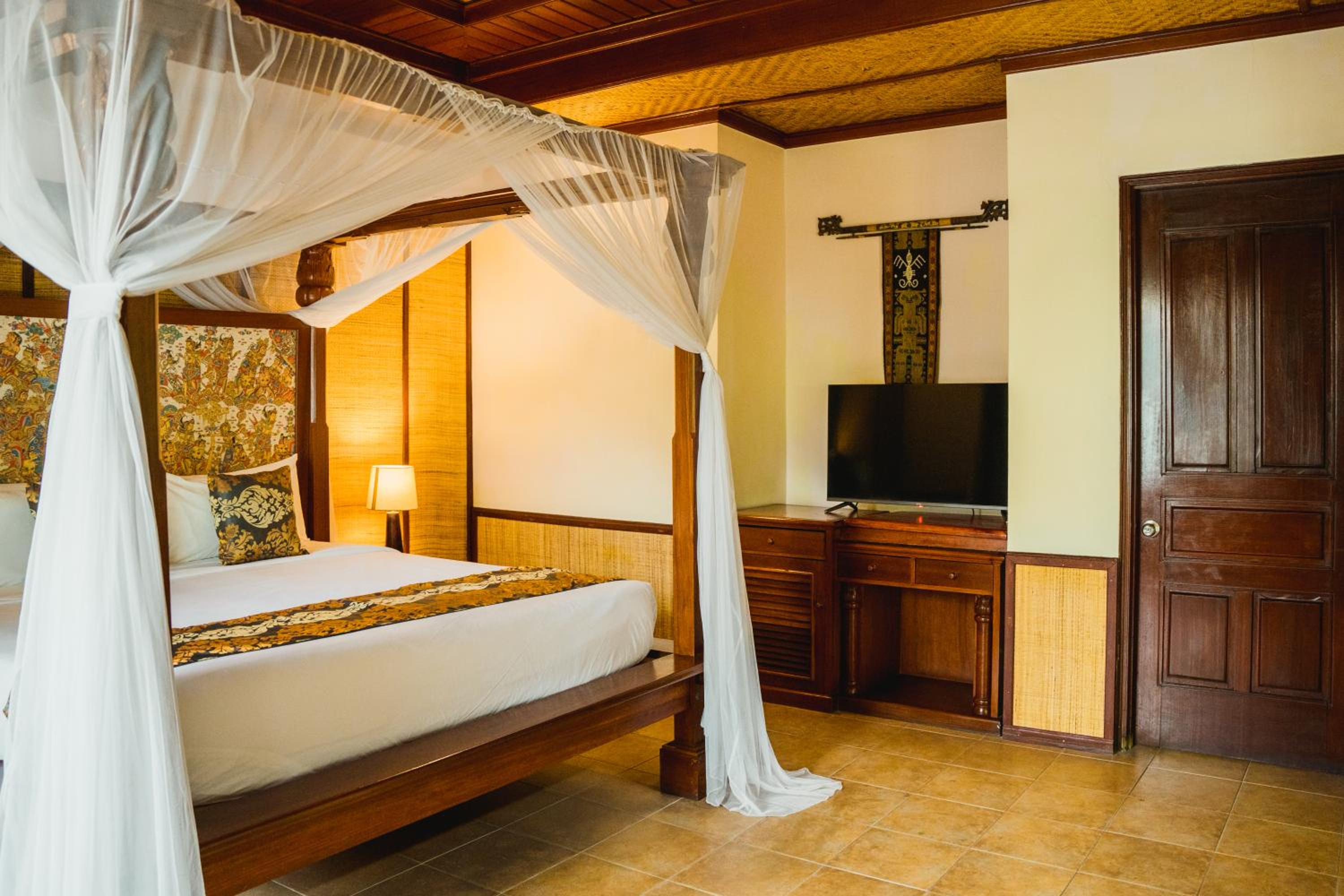 Two-Bedroom Villa - Photo 1
