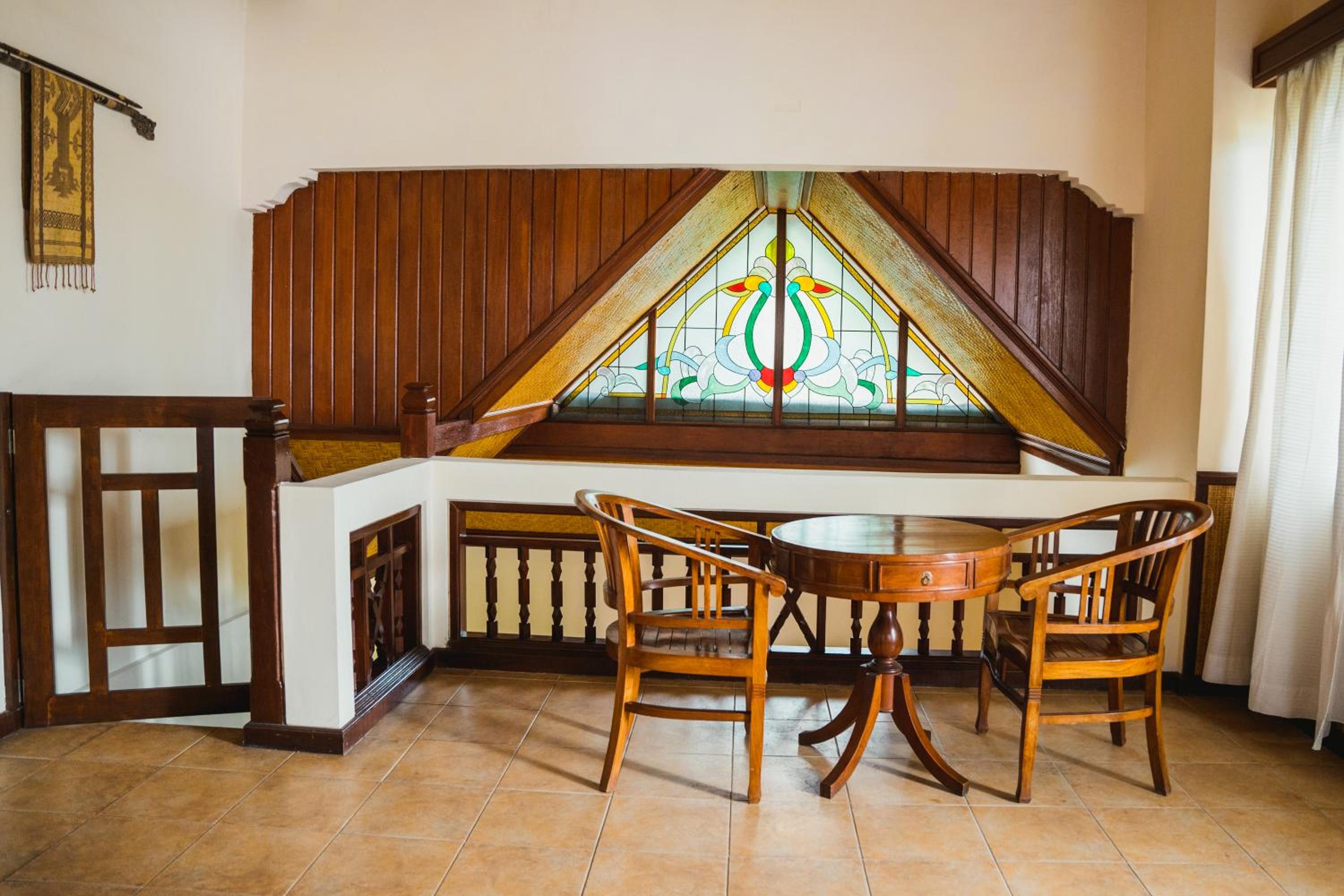 Two-Bedroom Villa - Photo 2
