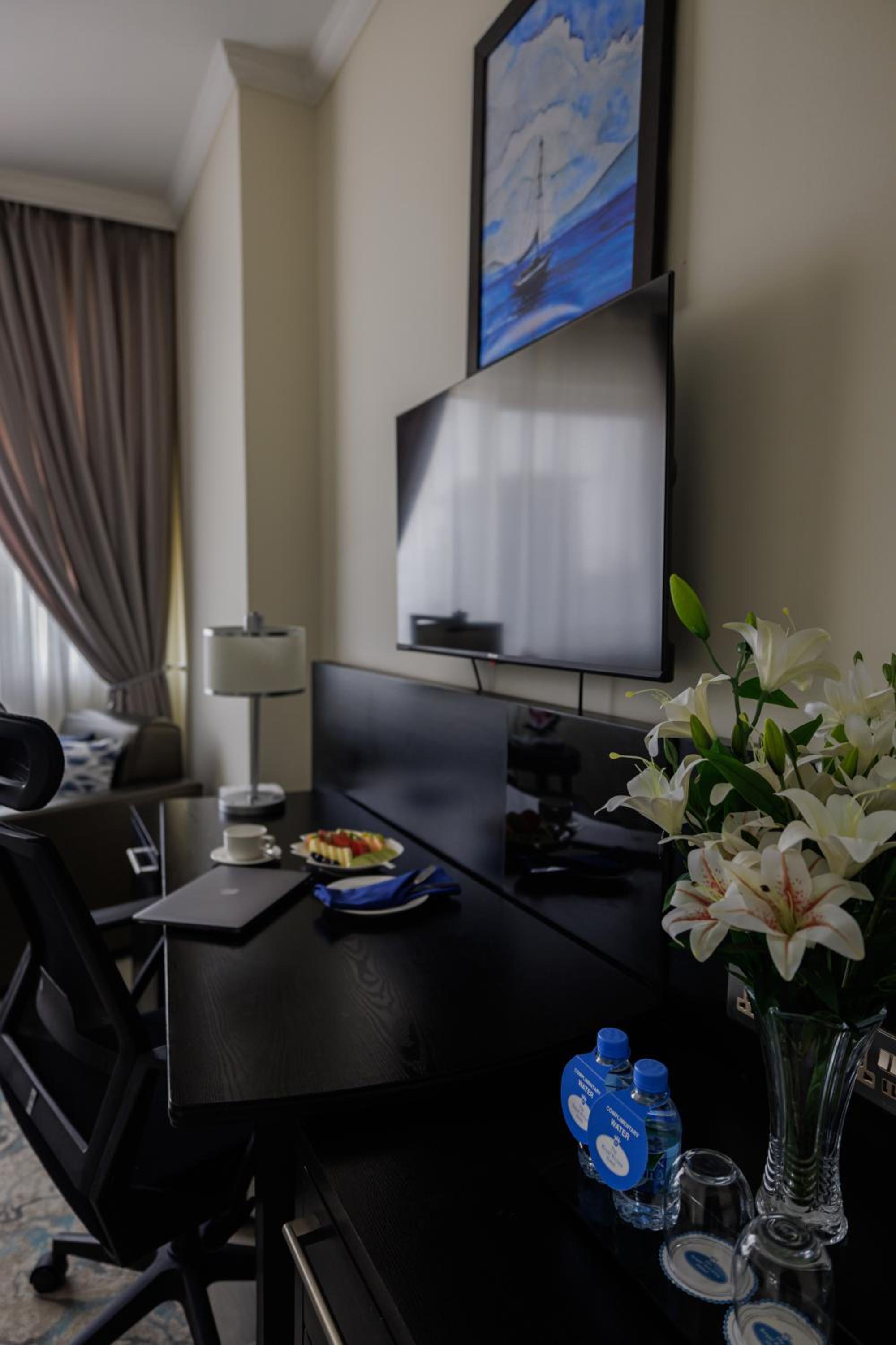 Executive Room with Sea View - Photo 3