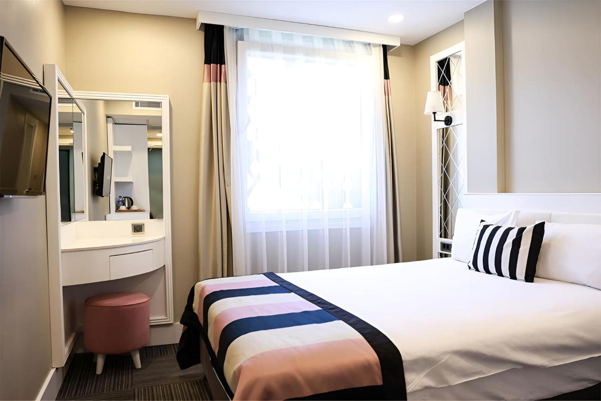 Comfort Double or Twin Room photo 3