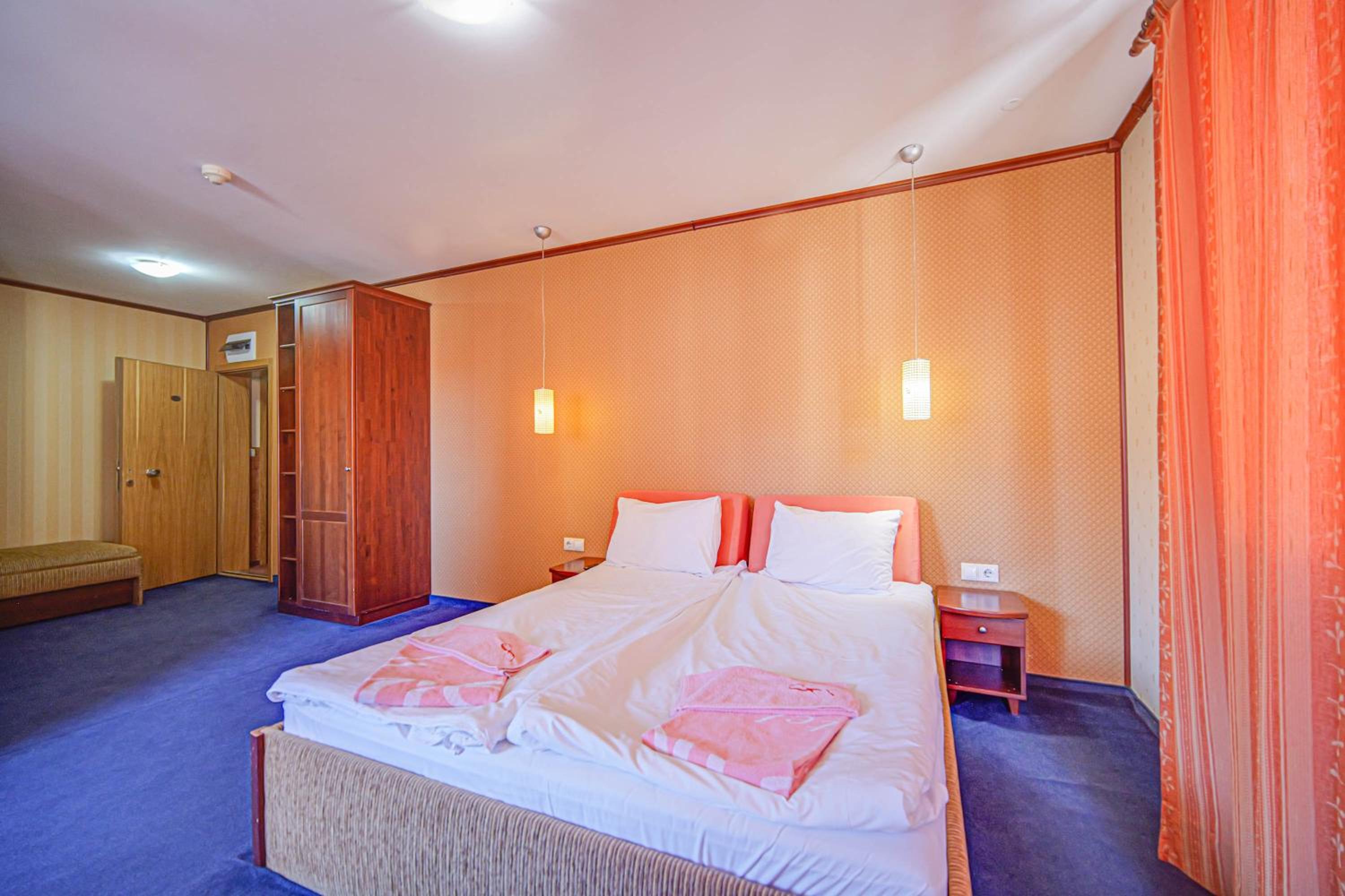 Double or Twin Room photo 1