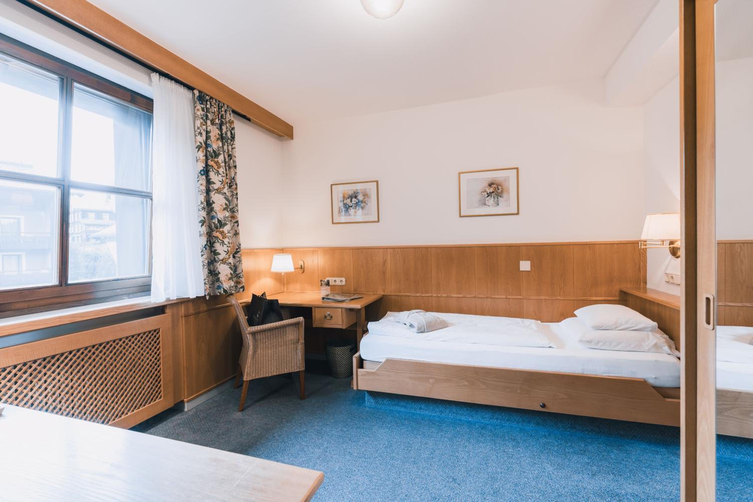 Economy Single Room