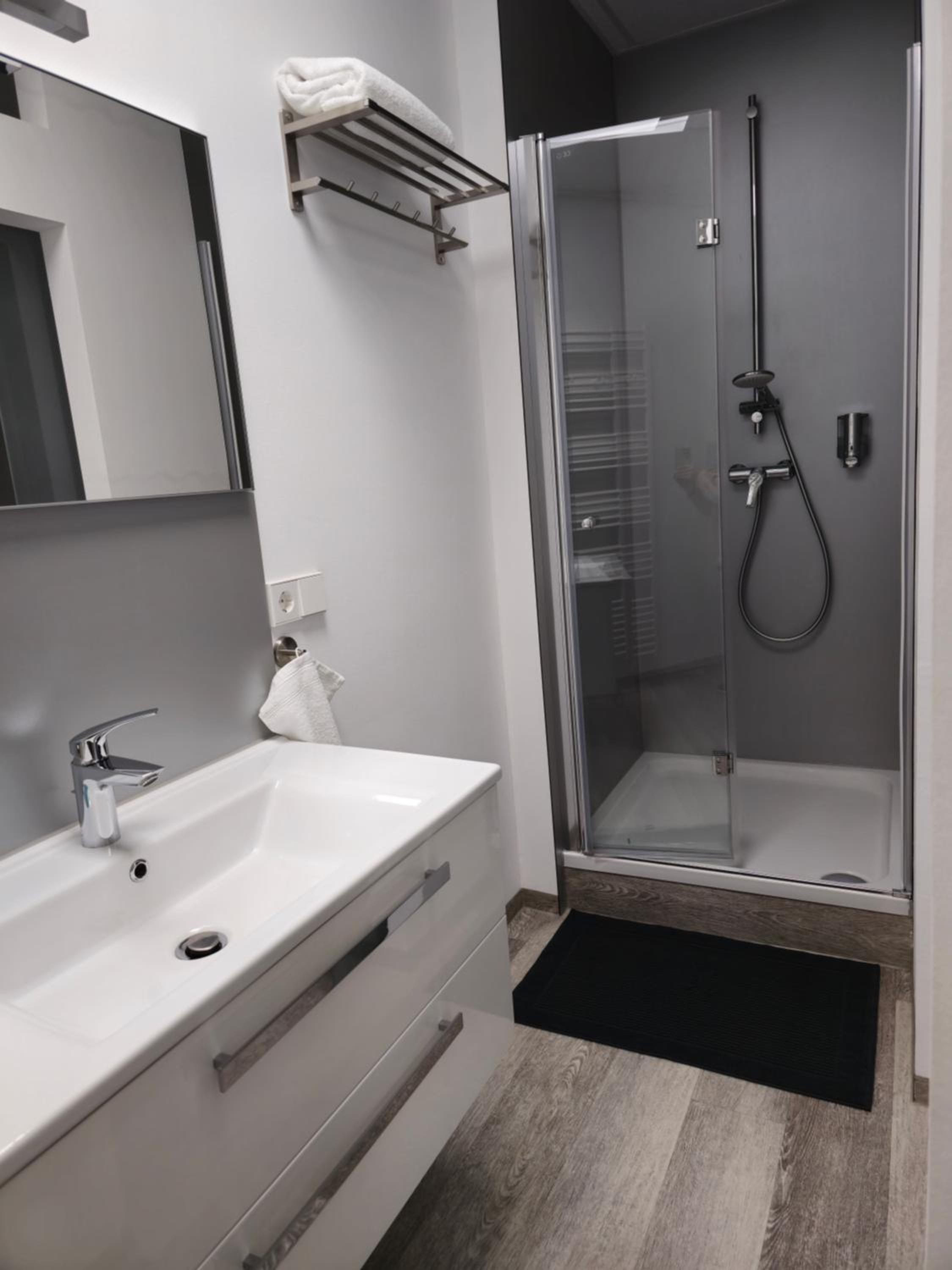 Double Room with Private Bathroom photo 3