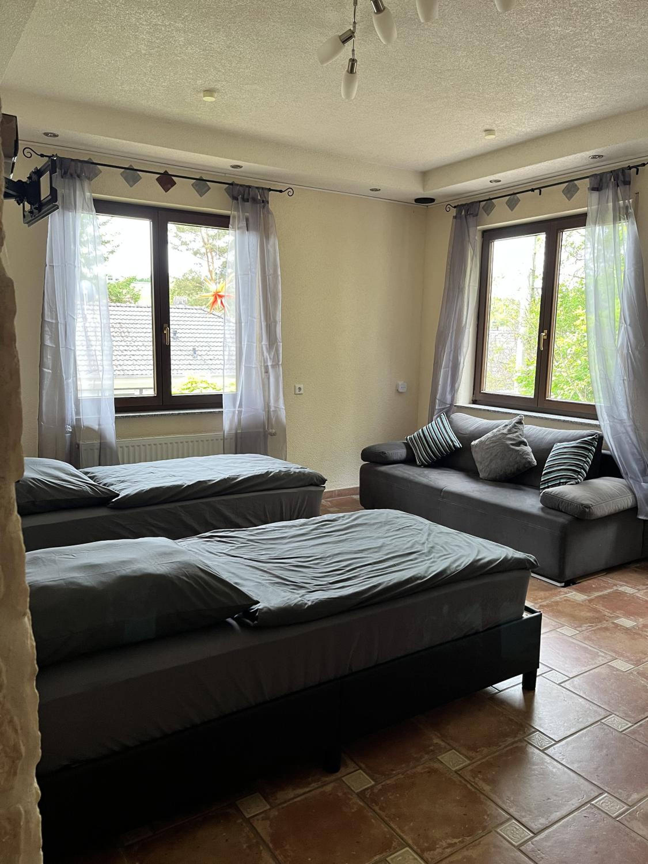 Superior One-Bedroom Apartment
