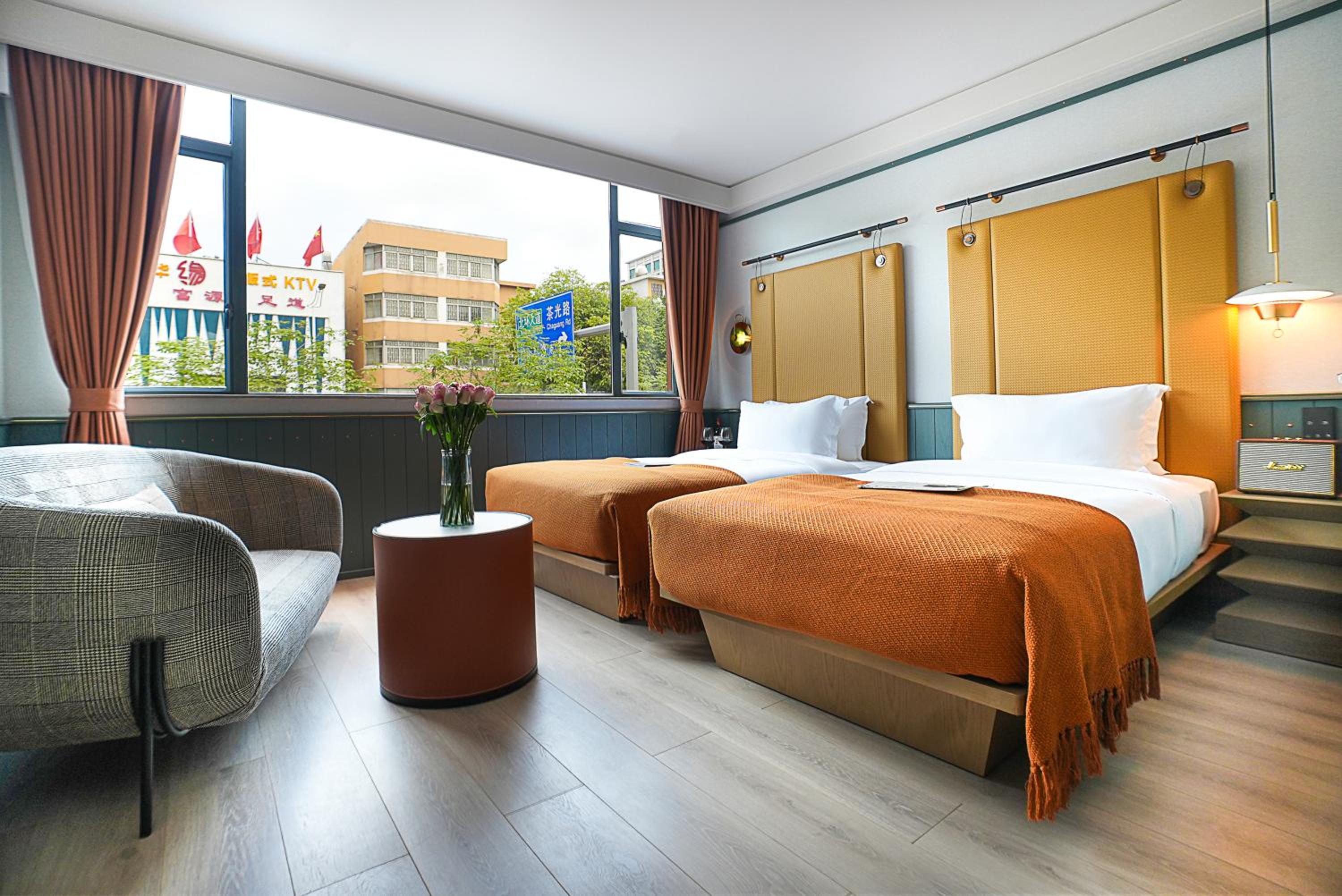 Large Twin Room