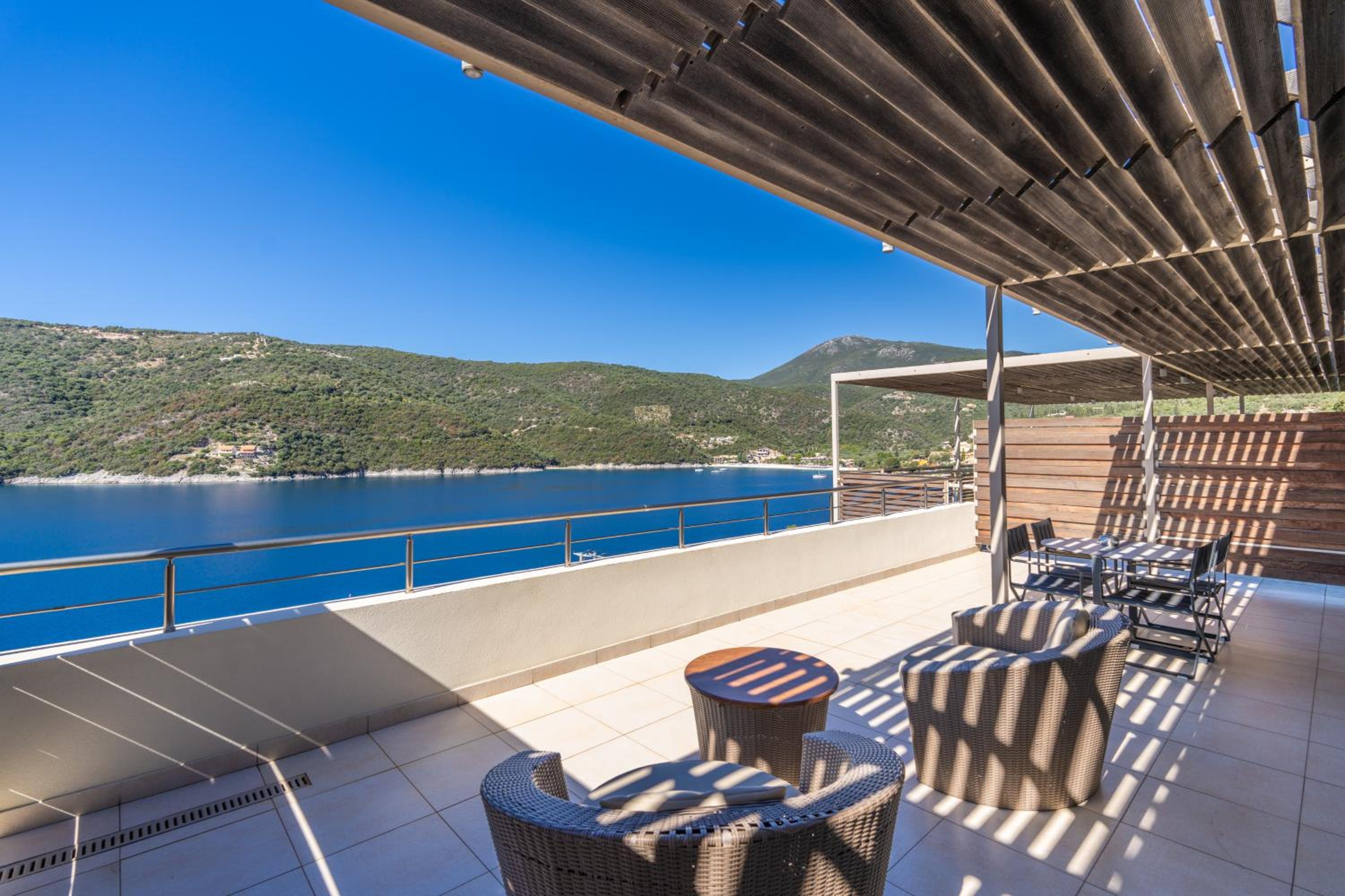Junior Suite with Sea View - Photo 17