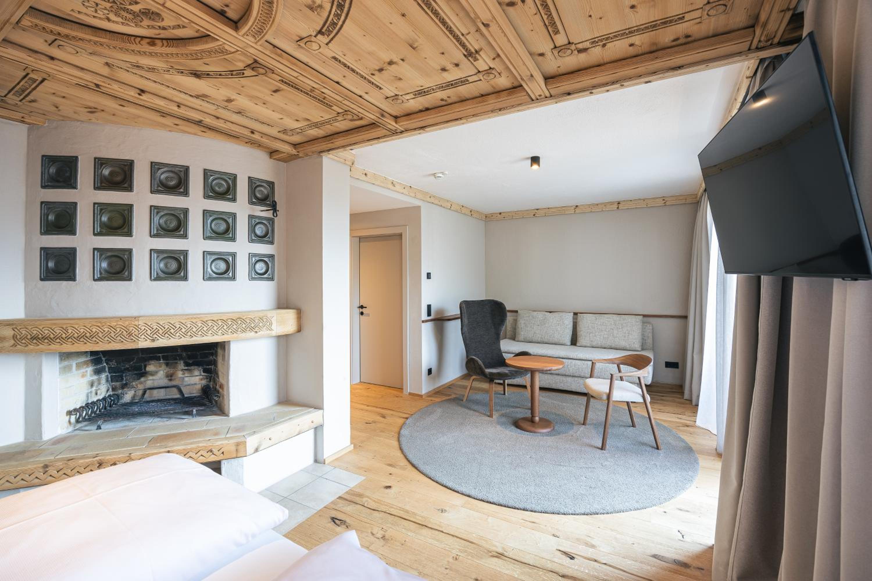 Deluxe Junior Suite - Photo 4