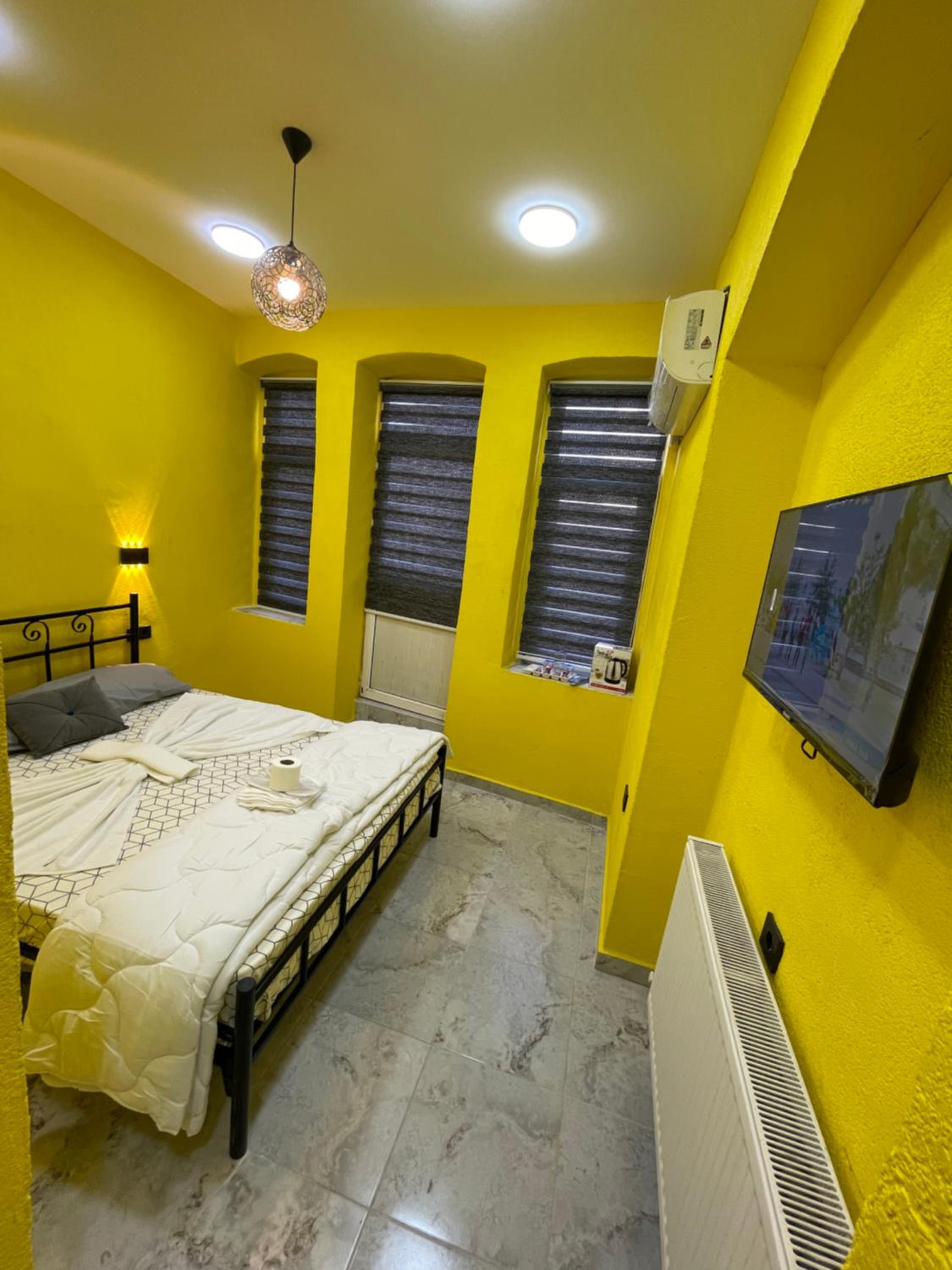 Deluxe Double Room with Balcony photo 3