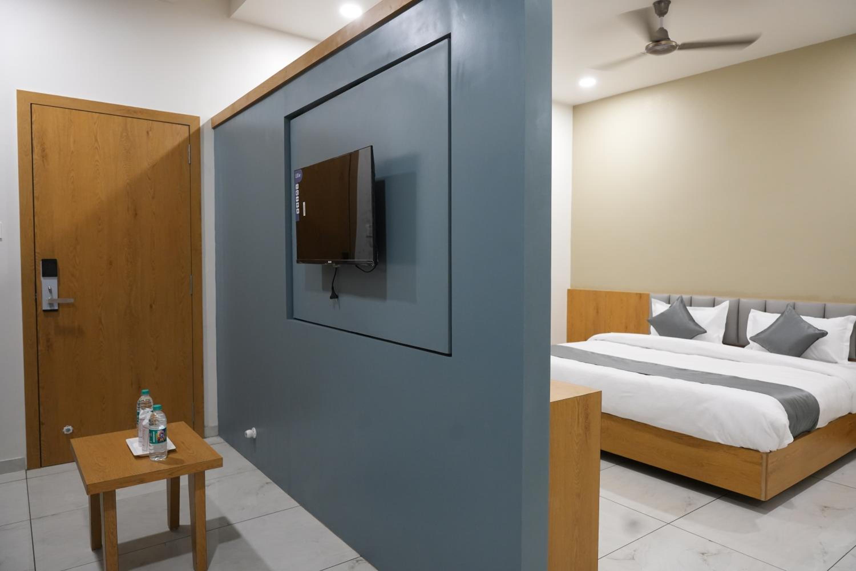 Deluxe Suite