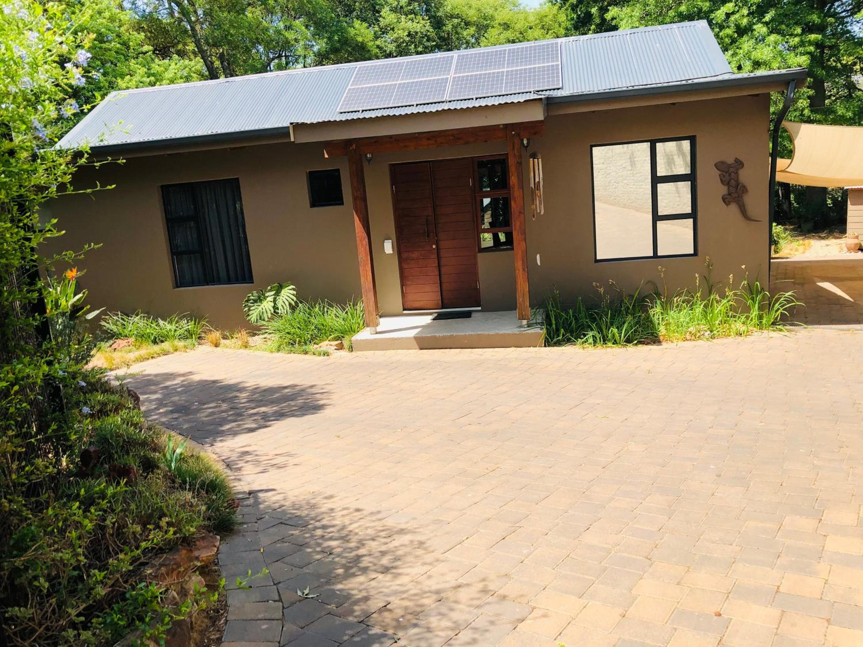 Three-Bedroom Vacation Home  photo 3