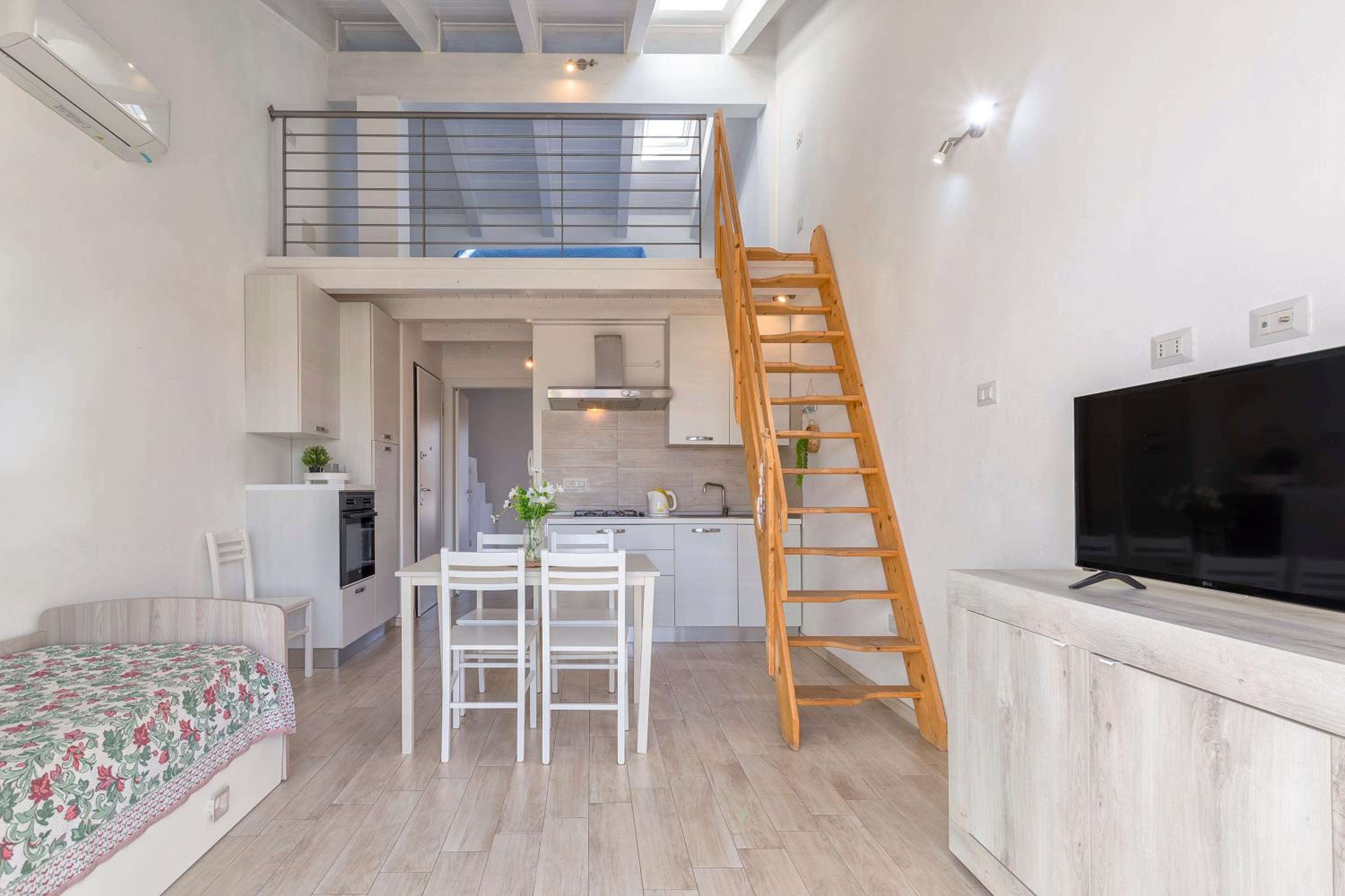 Superior One-Bedroom Apartment with Balcony