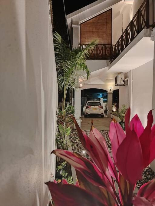 Three-Bedroom Villa photo 2