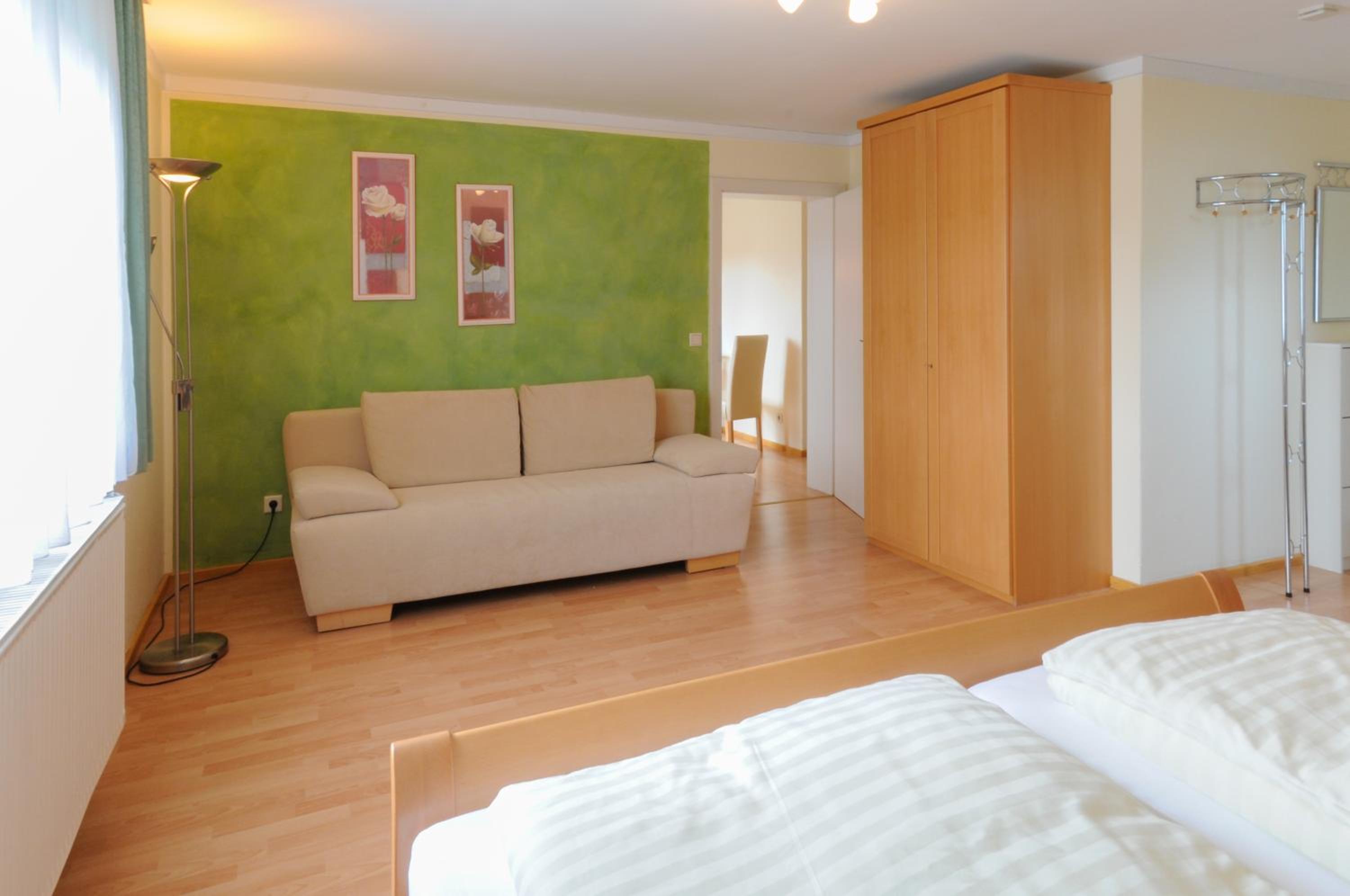 One-Bedroom Apartment photo 2