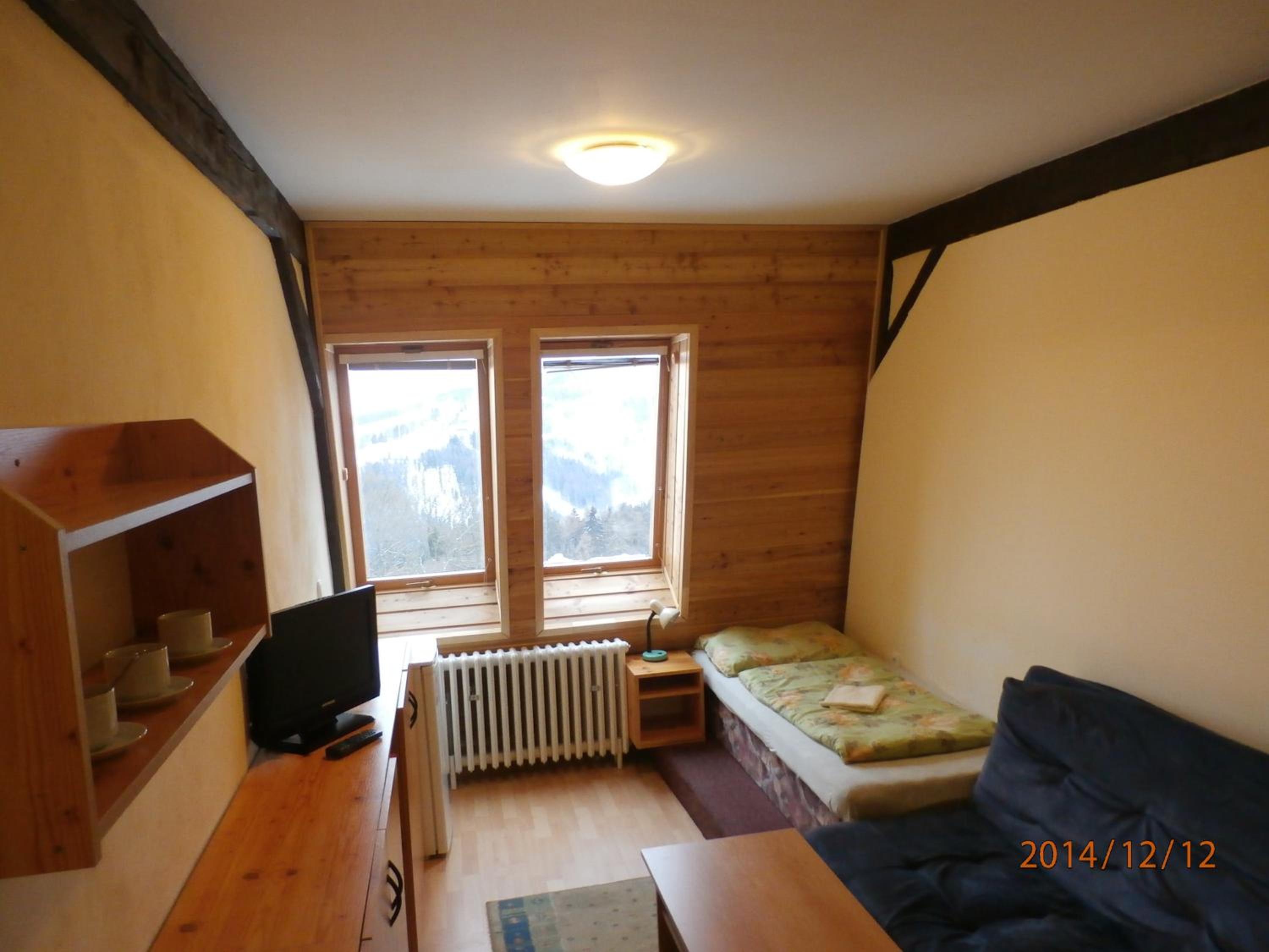 Quadruple Room with Private Bathroom photo 1
