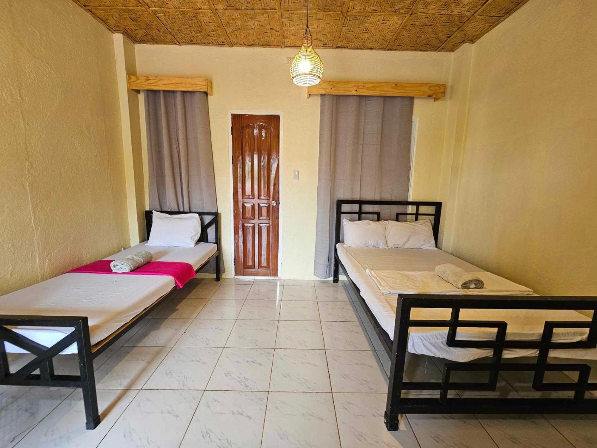 Deluxe Twin Room photo 3