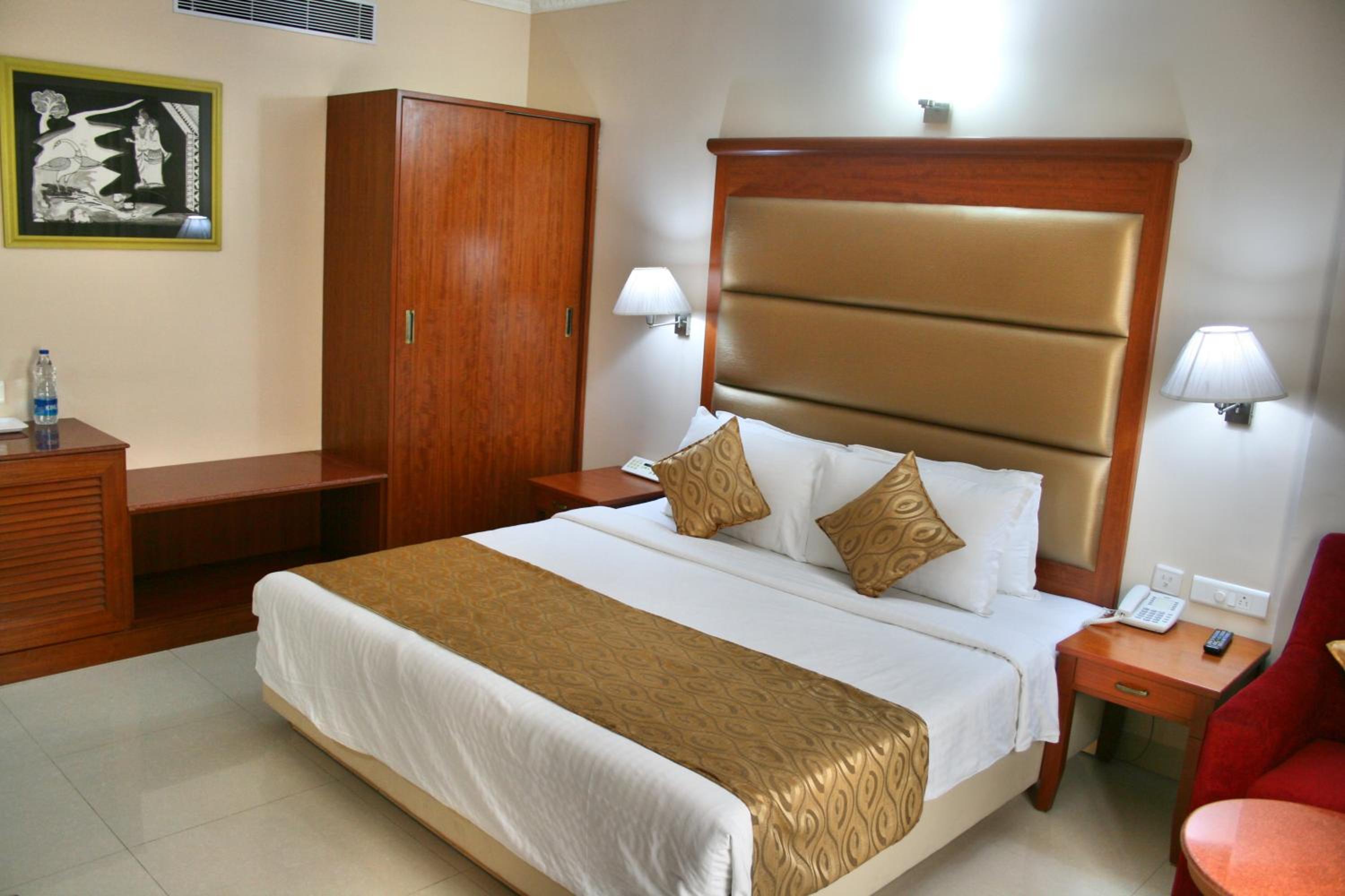 Double or Twin Room photo 3