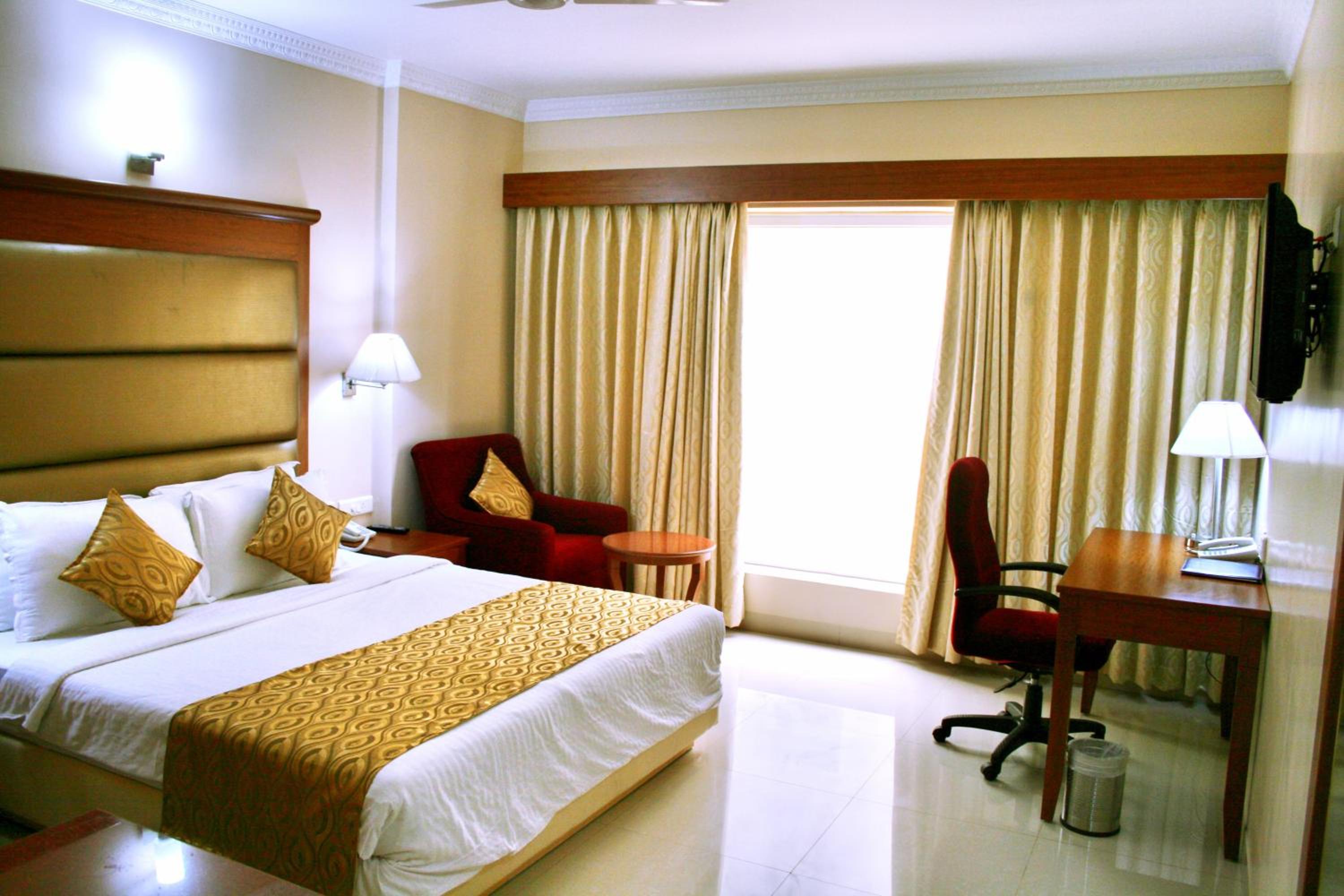 Superior Double or Twin Room photo 3