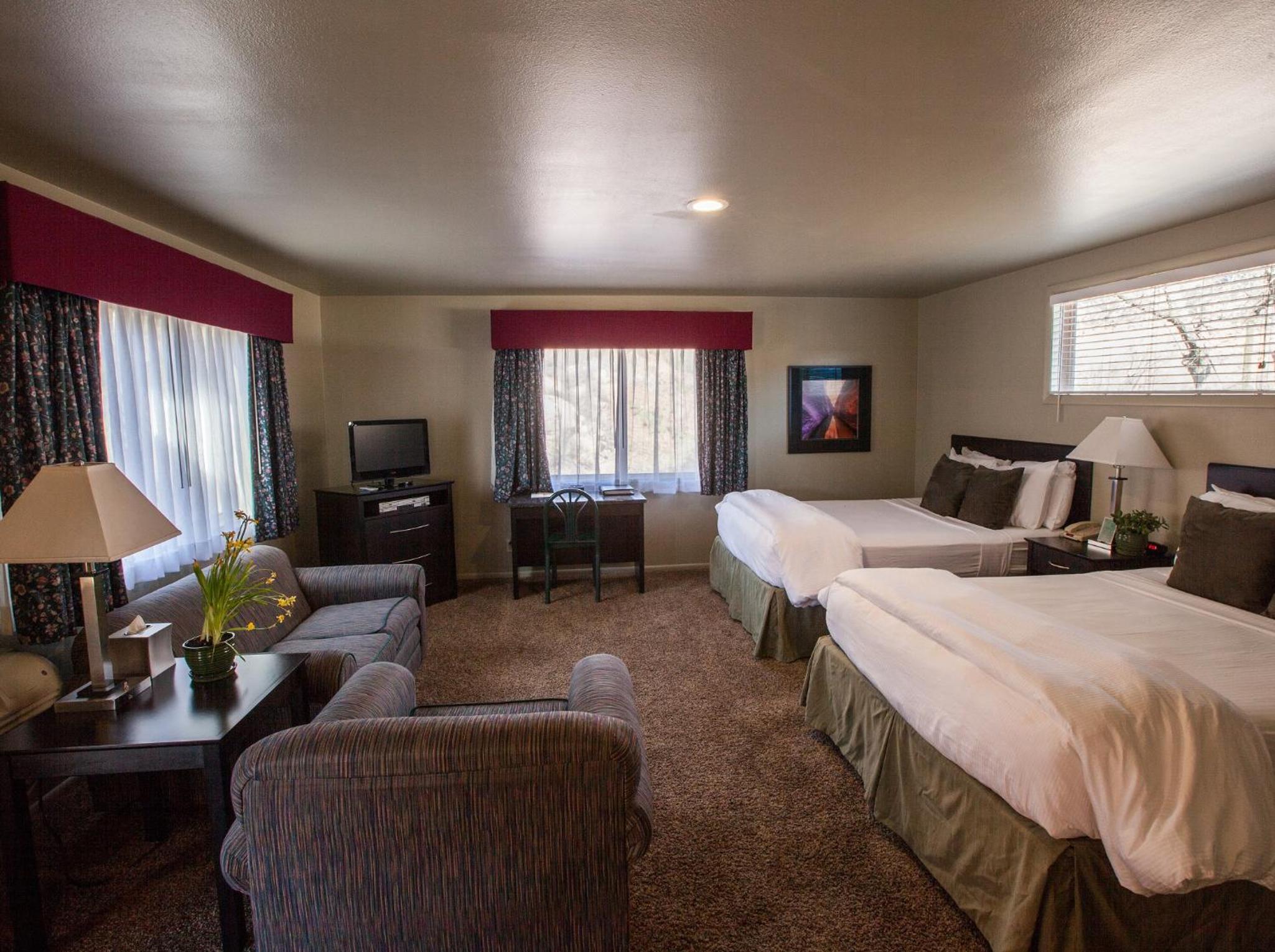 Standard Queen Room With Two Queen Beds