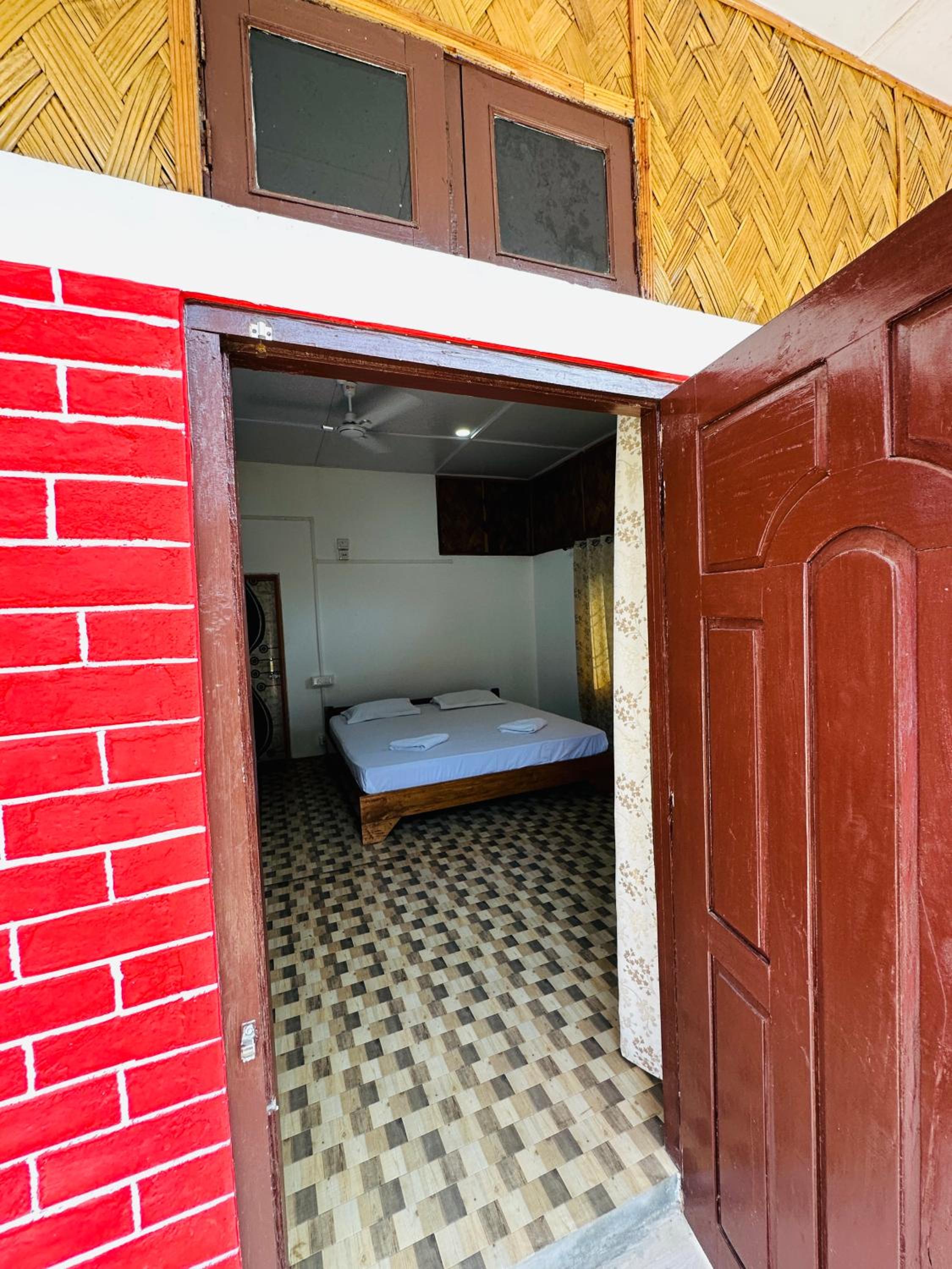 Deluxe King Room photo 3