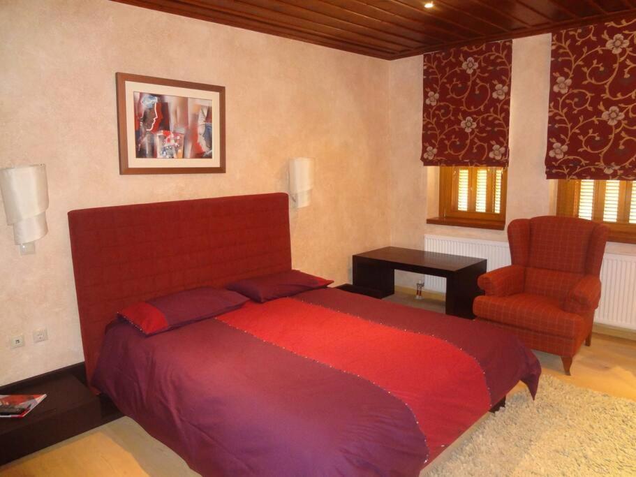 Villa photo 2