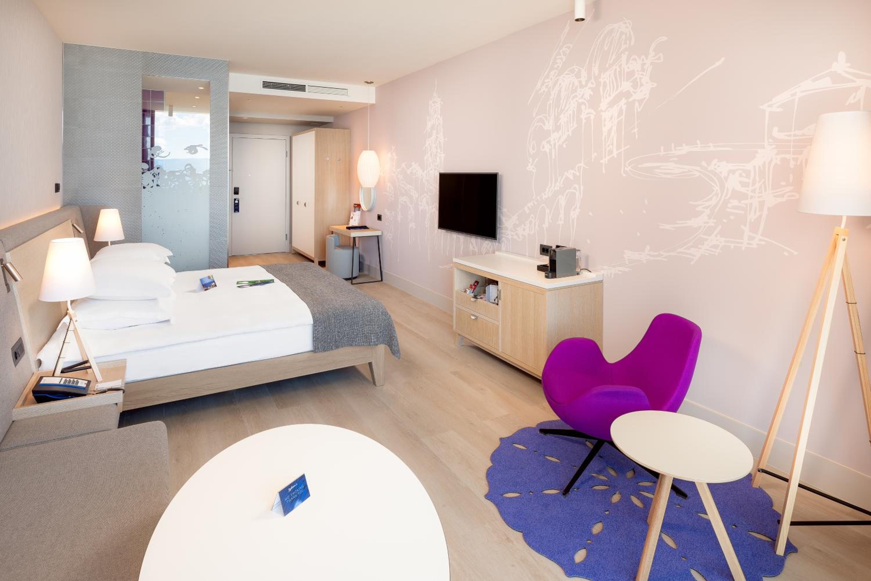 Premium Room with Balcony - Photo 1